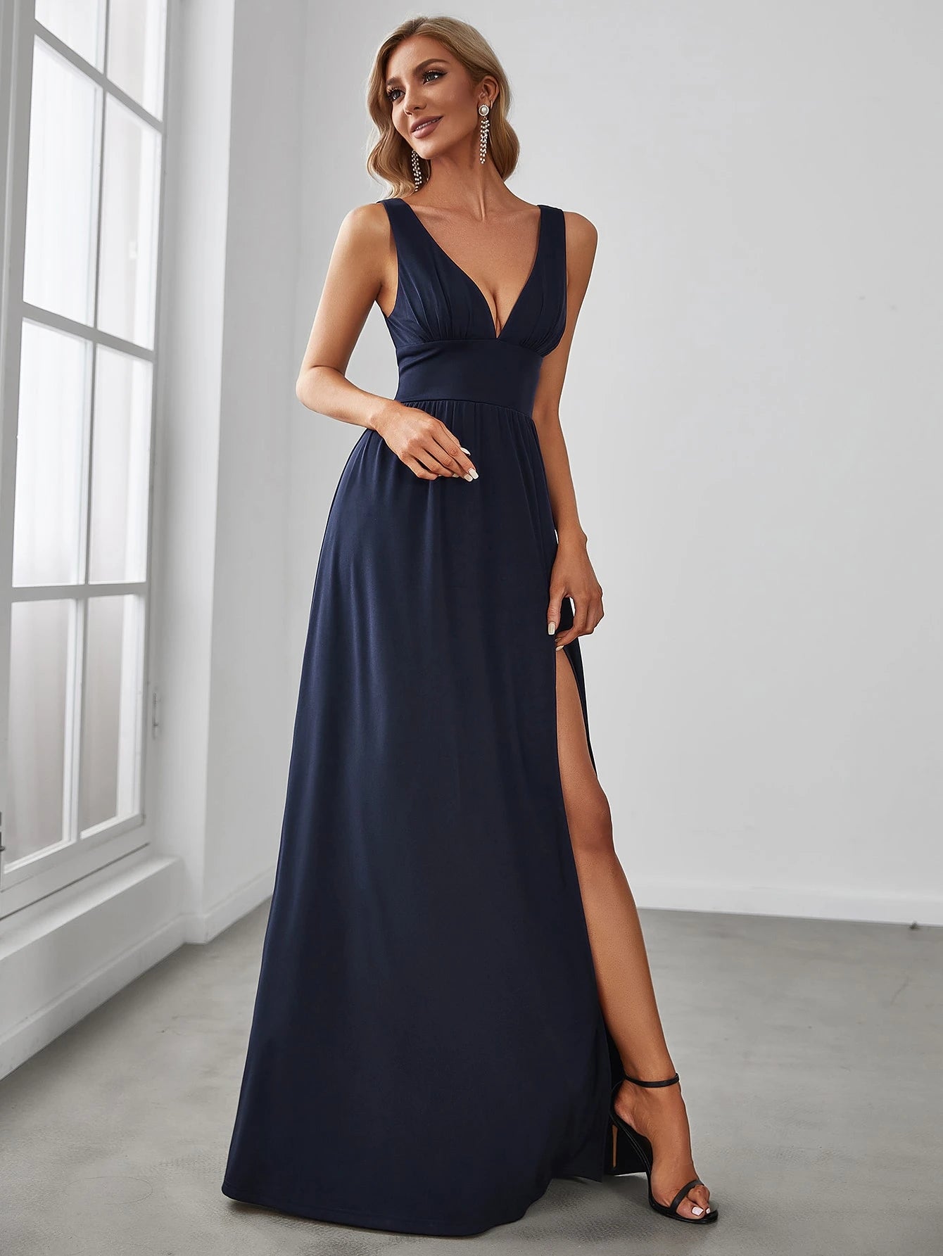 EVERPRETTY Sexy V-Neck Slit Orange Bridesmaid Dress, Elegant Wedding Guest Dress, Suitable For Summer - image 9