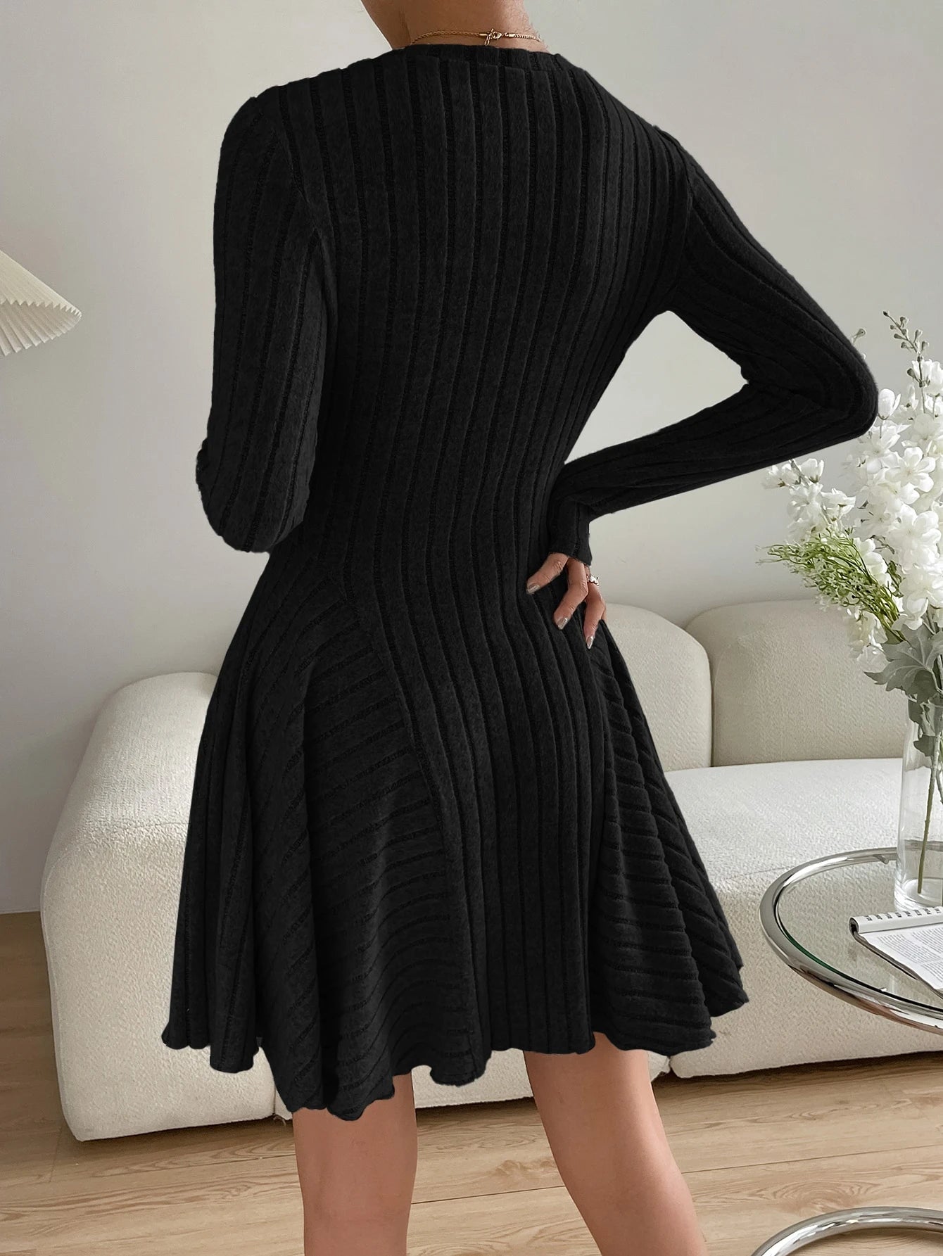 Essnce Valentine's Day Women's Solid Round Neck Ribbed Long Sleeve