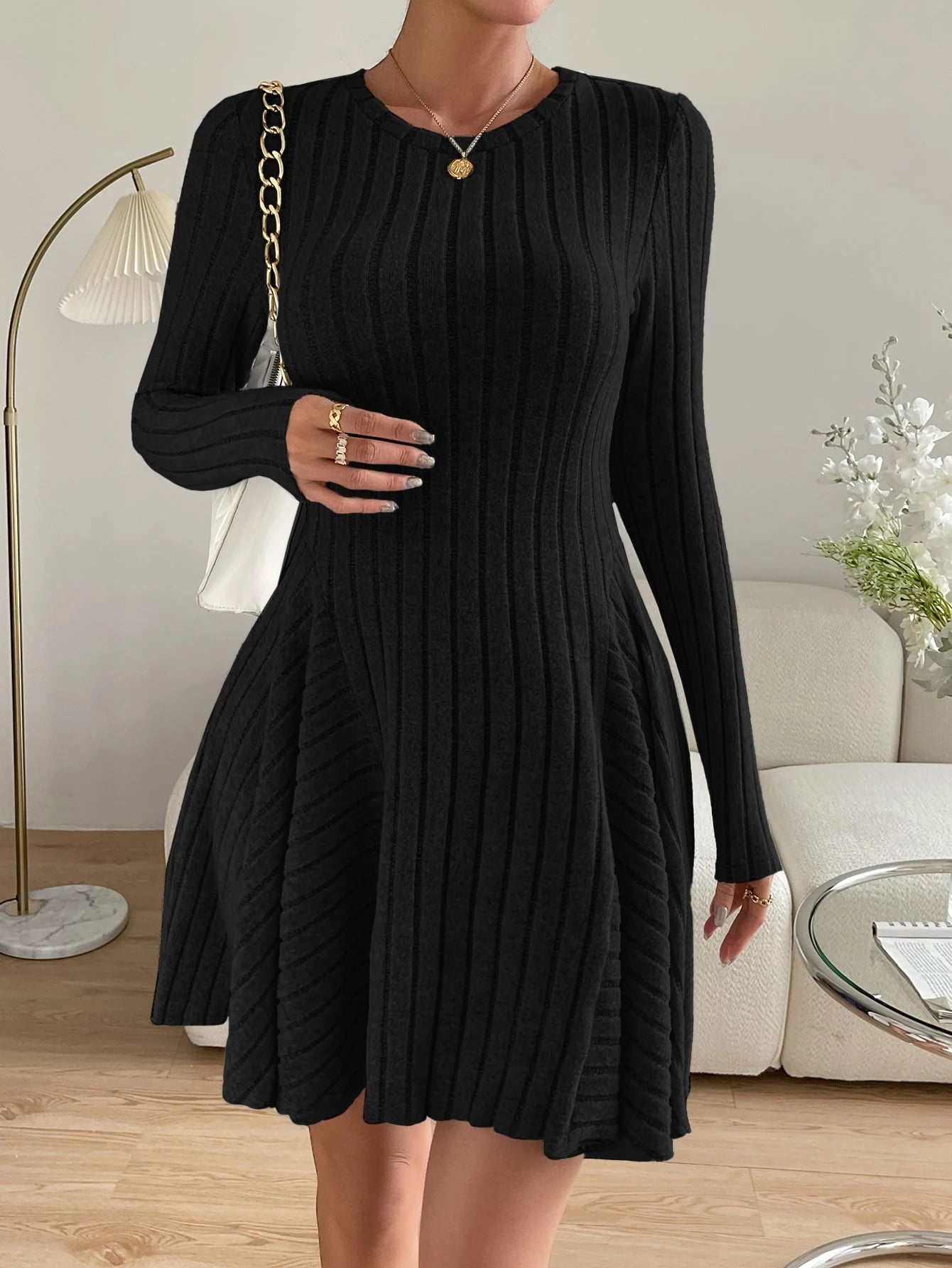 Essnce Valentine's Day Women's Solid Round Neck Ribbed Long Sleeve
