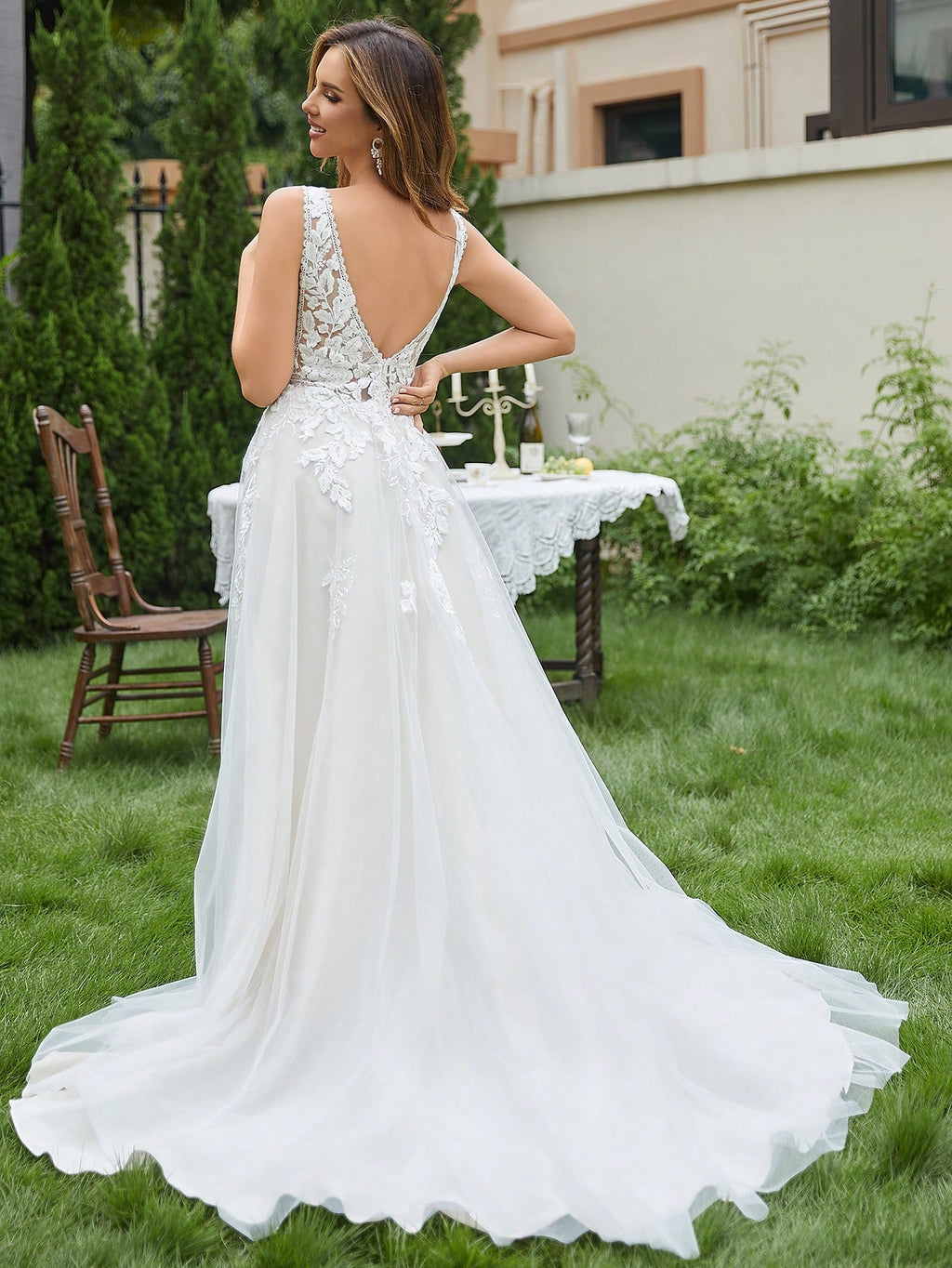 Romantic Ivory Deep V Neck Sparkly Lace Wedding Dress, Elegant Sleeveless Bridal Gown With Appliques Lace - image 2