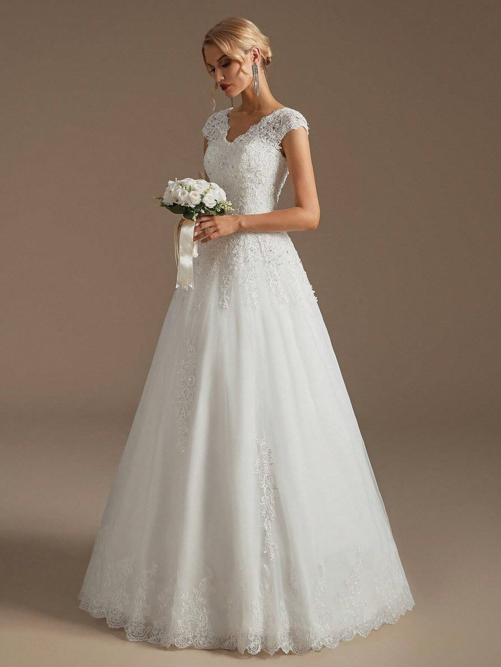 Elegant V-Neck A-Line Applique Handmade Beaded Wedding Dress For Bride Spring - image 6