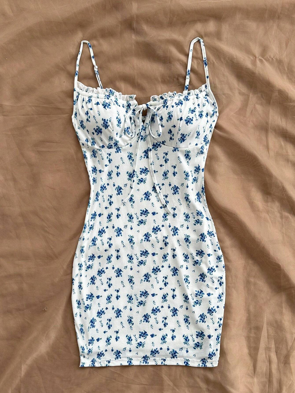 Soleia Blue & White Floral Knit Bodycon Drawstring Strap Romantic Casual Vacation Women's Curvy Short Dress - image 10