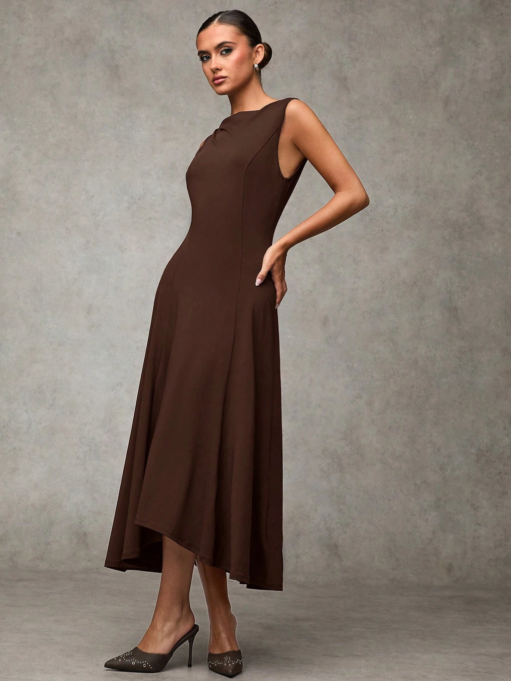 BAE Women's Solid Color Round Neck Sleeveless Elegant Summer Dress