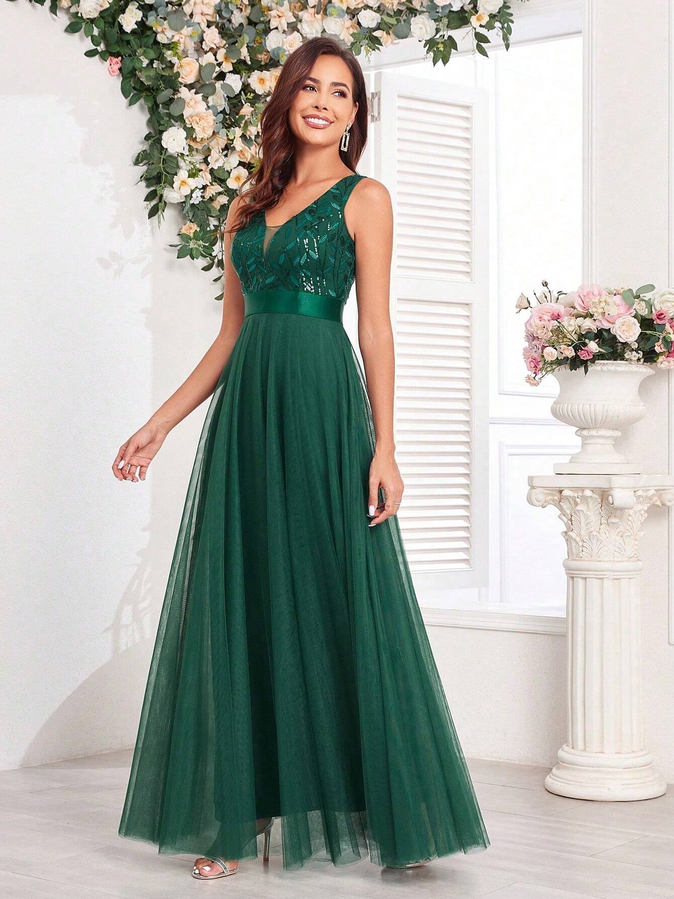 XUCTHHC Elegant Sequin Embroidery & Mesh V-Neck Sleeveless A-Line