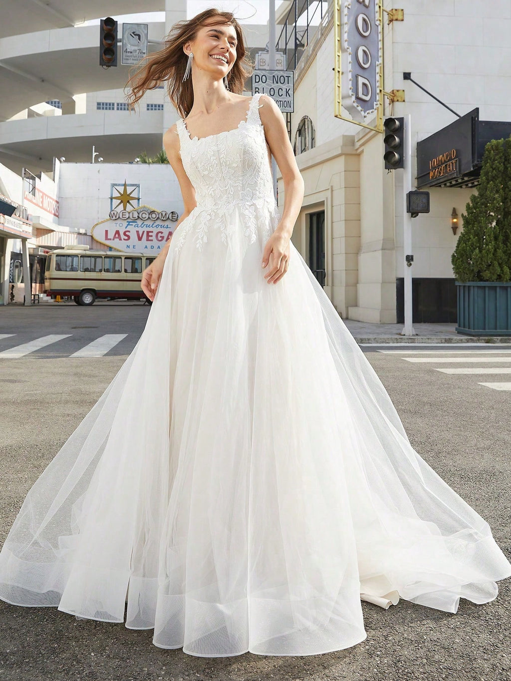 Elegant Ivory Mesh Appliqued Wedding Dress With Square Neck And Sleeveless Design, Perfect Romantic Bridal - image 4