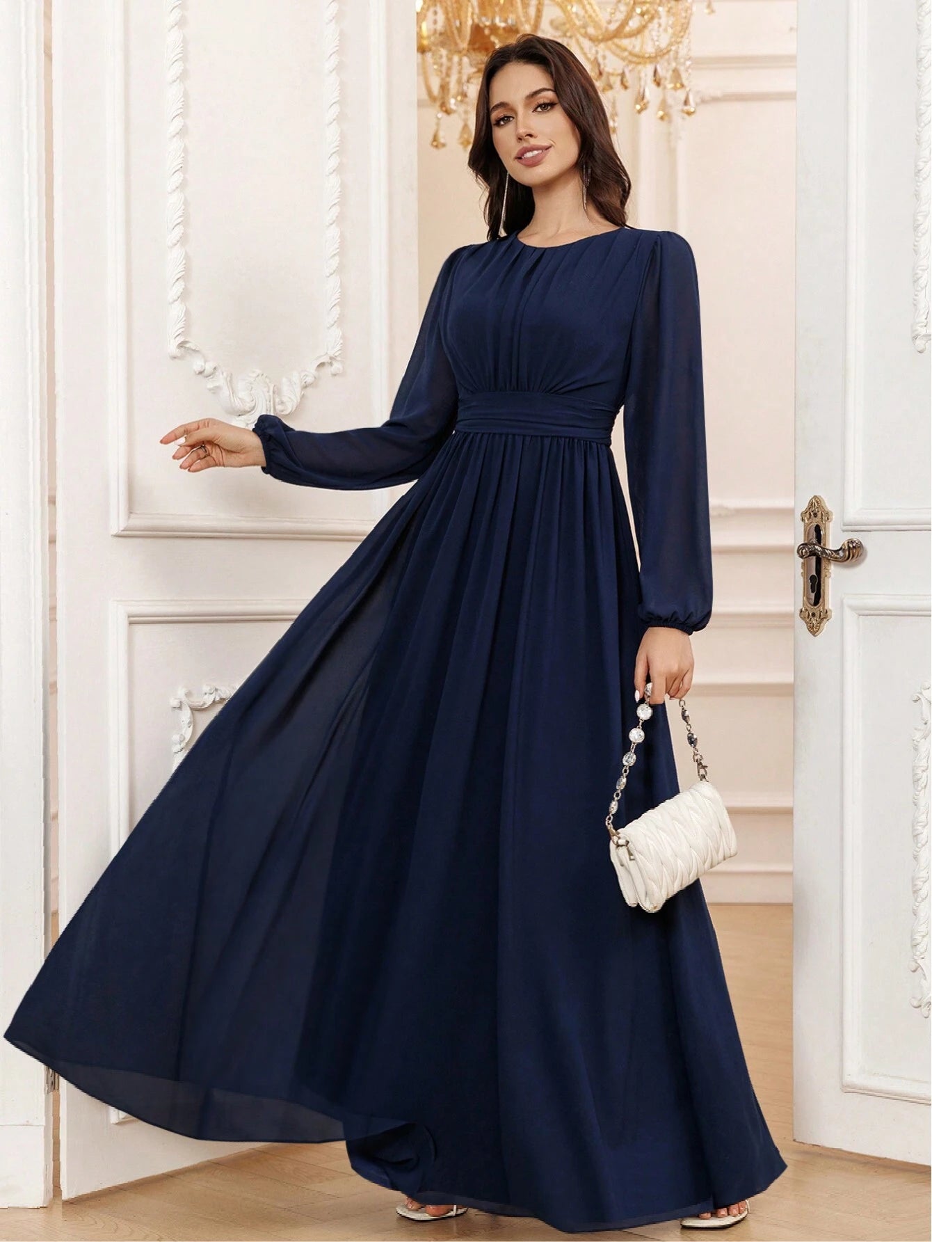 Volly Toych Elegant A-Line Round Neck Long Sleeve Floor-Length