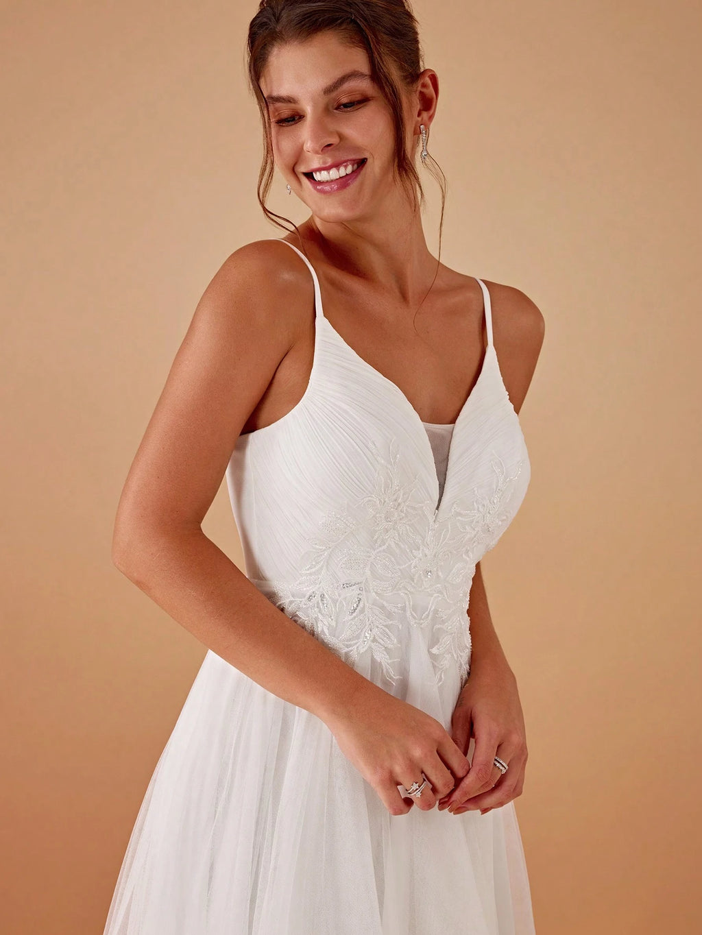 EVERPRETTY Romantic Applique High-Low Mermaid Wedding Dress, White Elegant Bridal Gown Suitable For - image 6