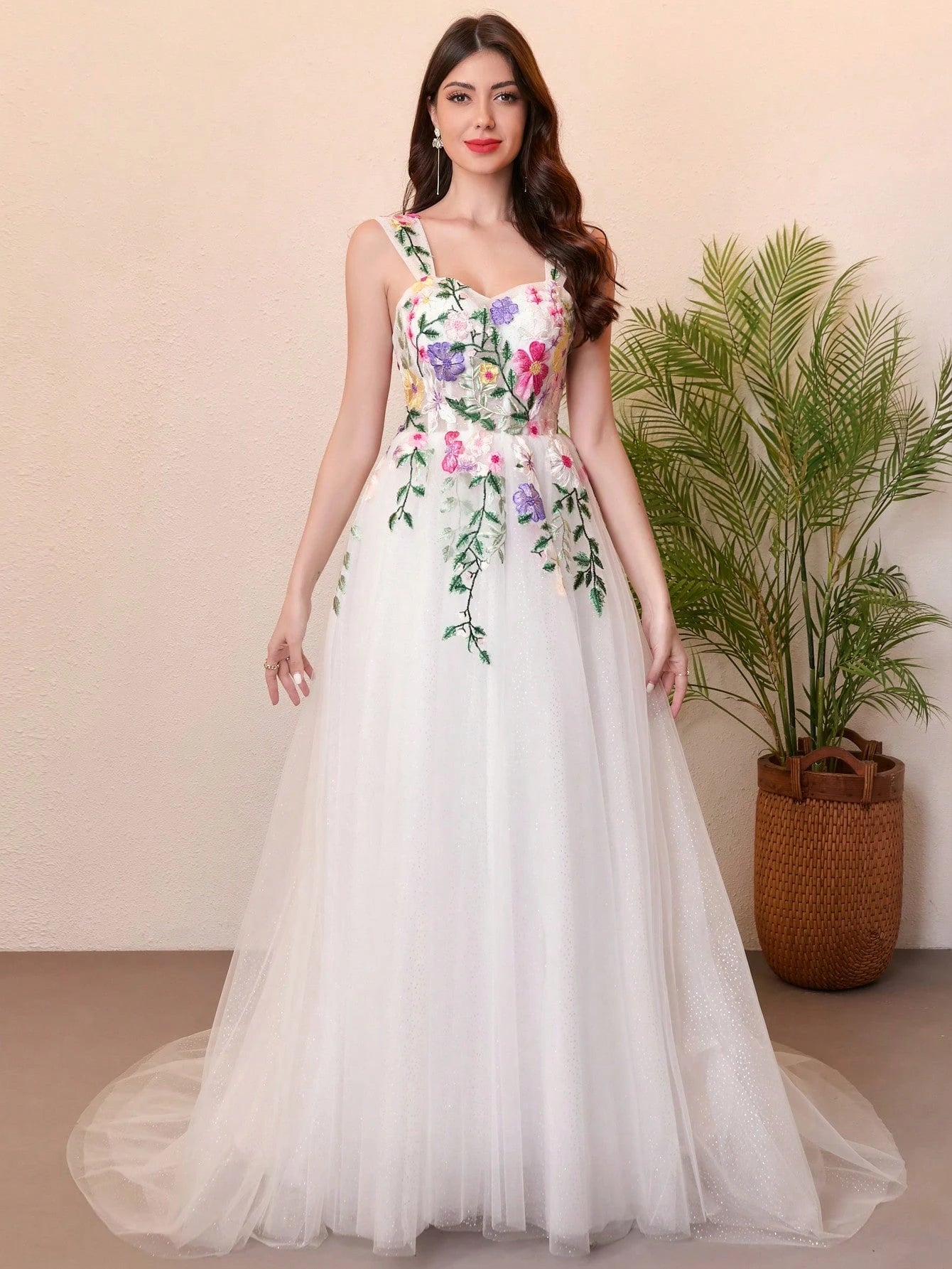 2026 New Bride Floral Wedding Dress, Princess Sweetheart Neckline Wedding Gown, Lace Trailing Graduation