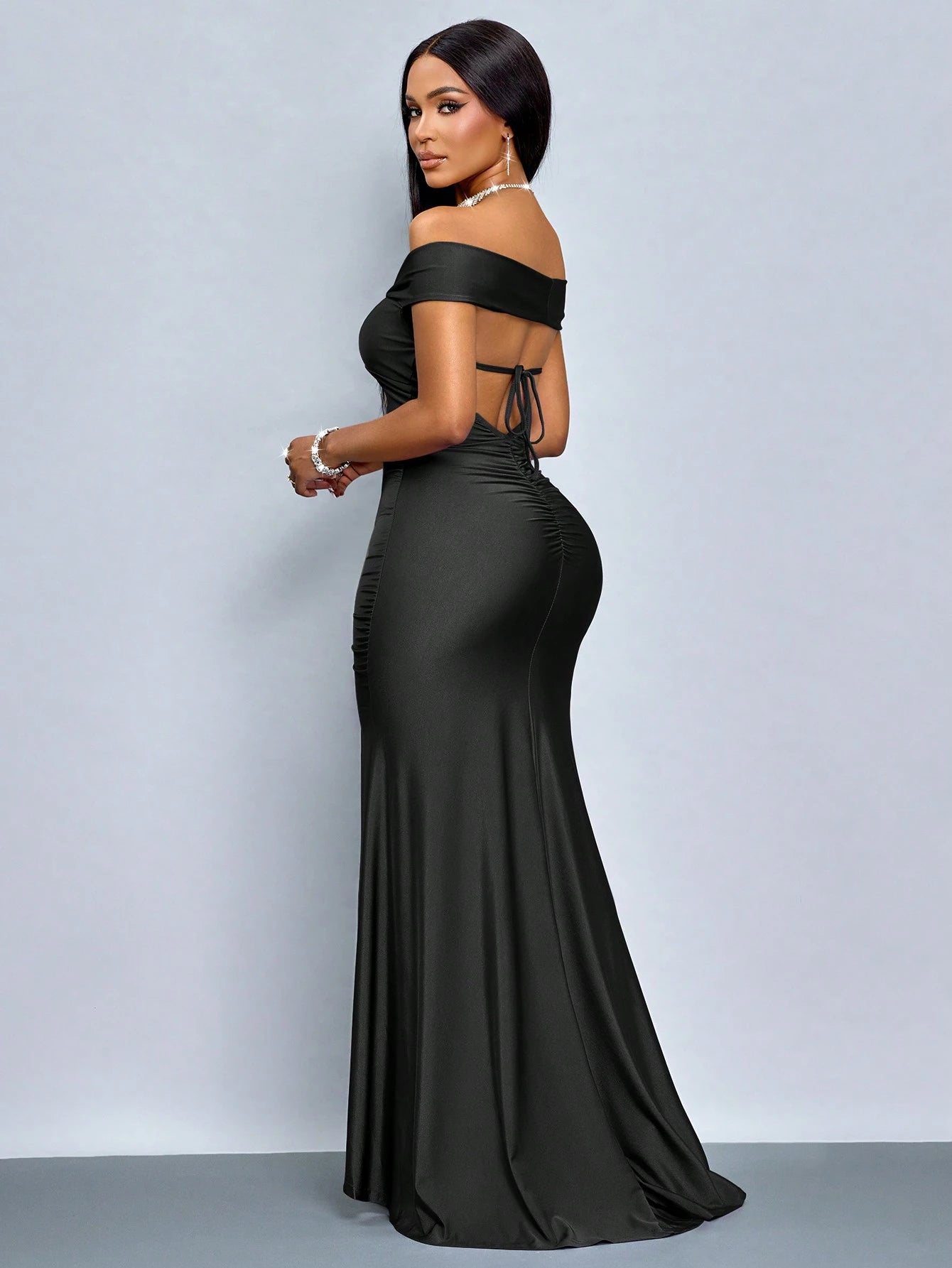 Elegant Solid Color Off-Shoulder Twist Slit Backless Fitted Dress