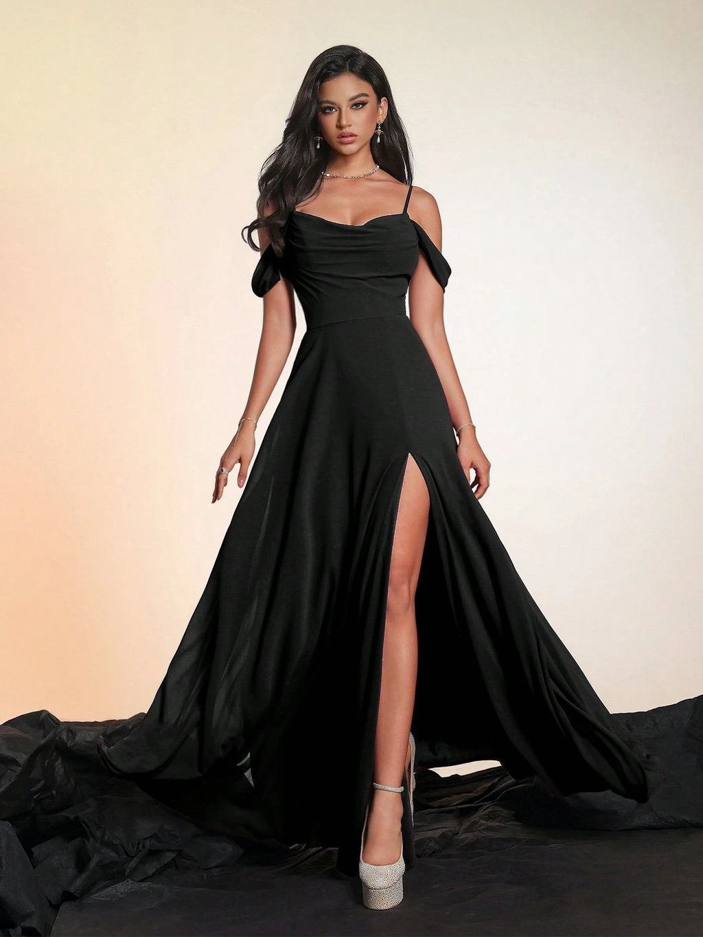 Women's Solid Color Long High-End Formal Evening Gown, Elegant Bridesmaid Dress Wedding Spring