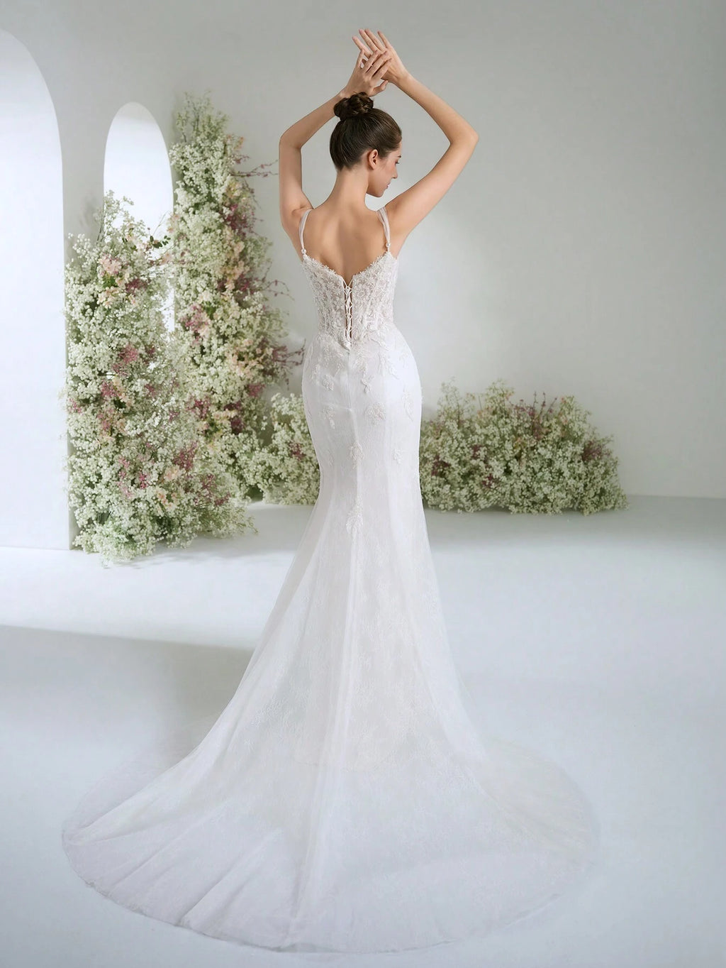 Spaghetti Strap Heart Neckline Lace Sequin Flowing Elegant Luxurious Romantic Trailing High-End Custom