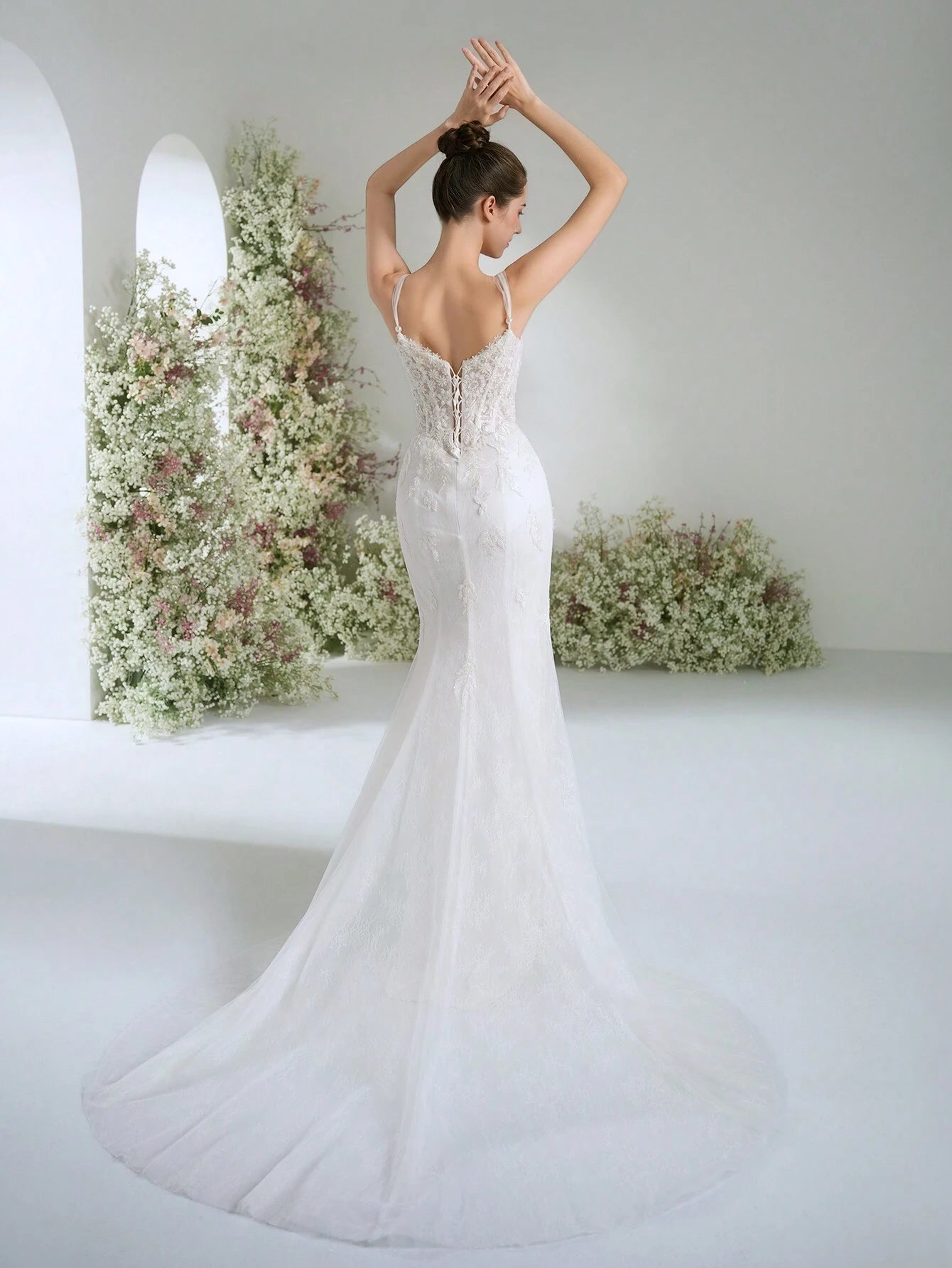 Spaghetti Strap Heart Neckline Lace Sequin Flowing Elegant Luxurious Romantic Trailing High-End Custom