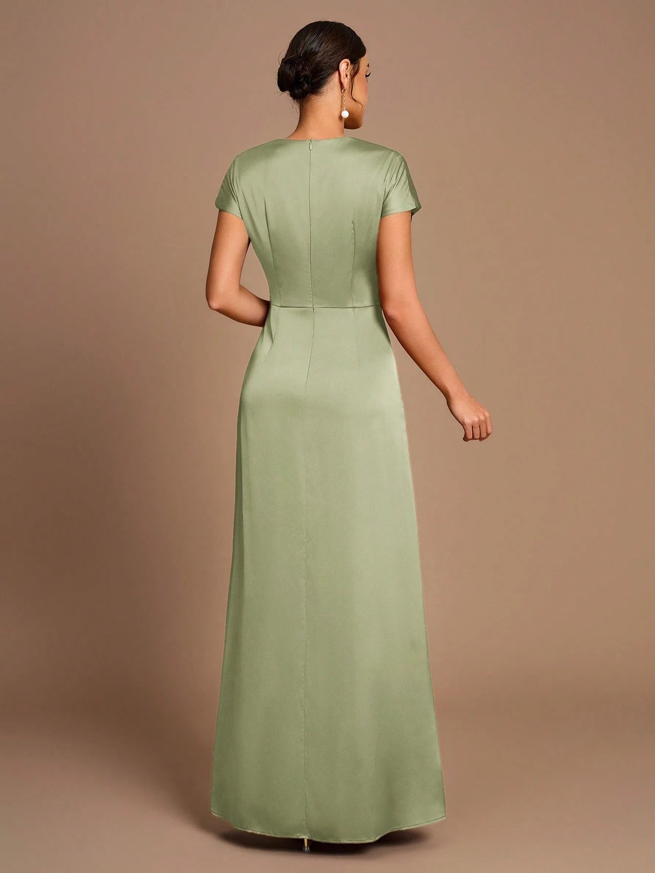 Belle Elegant Romantic Dignified Brown Satin Pleated Sleeveless A-Hem Side Slit Bridesmaid Dress - image 10