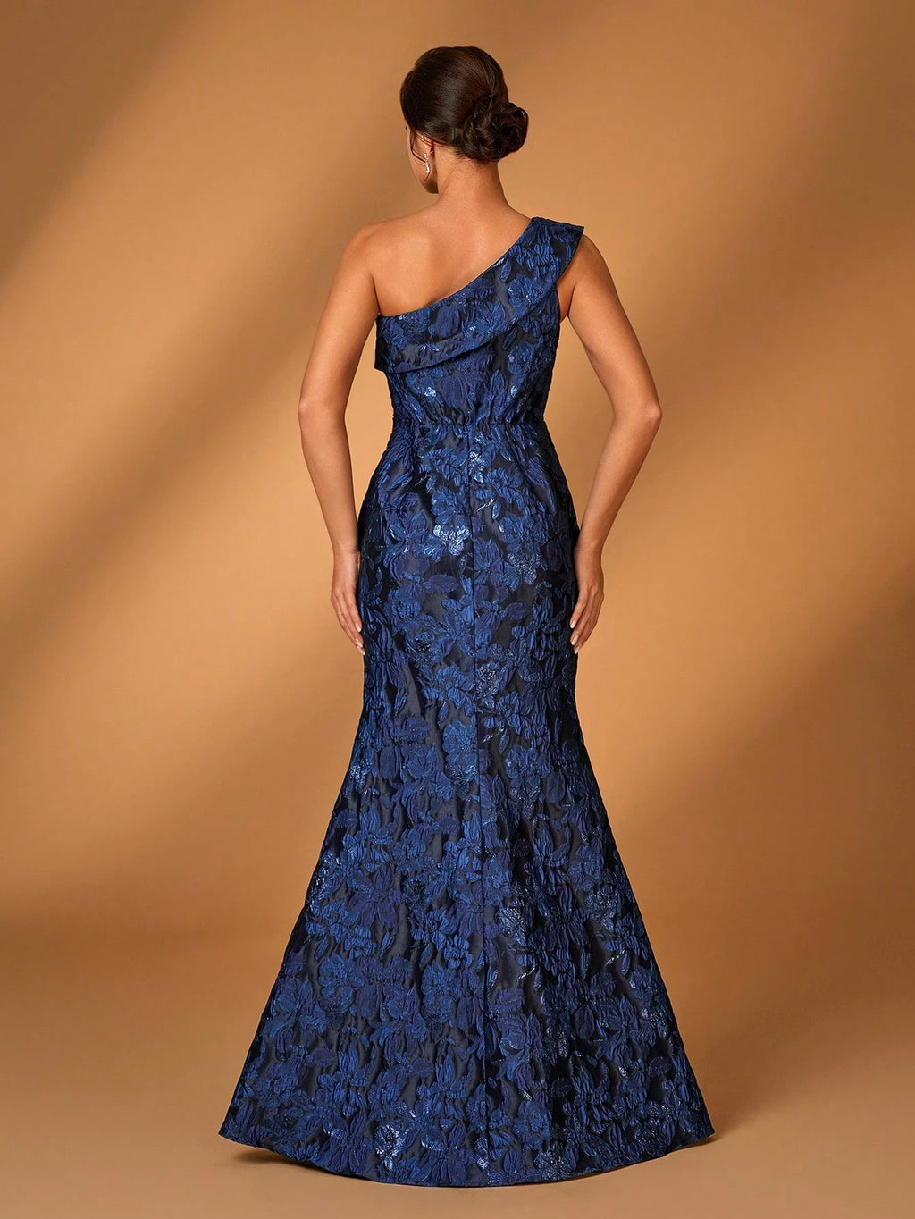 Serin Elegant Gorgeous Dark Blue One-Shoulder Jacquard Satin Gathered 3D Flower Fishtail Evening - image 5