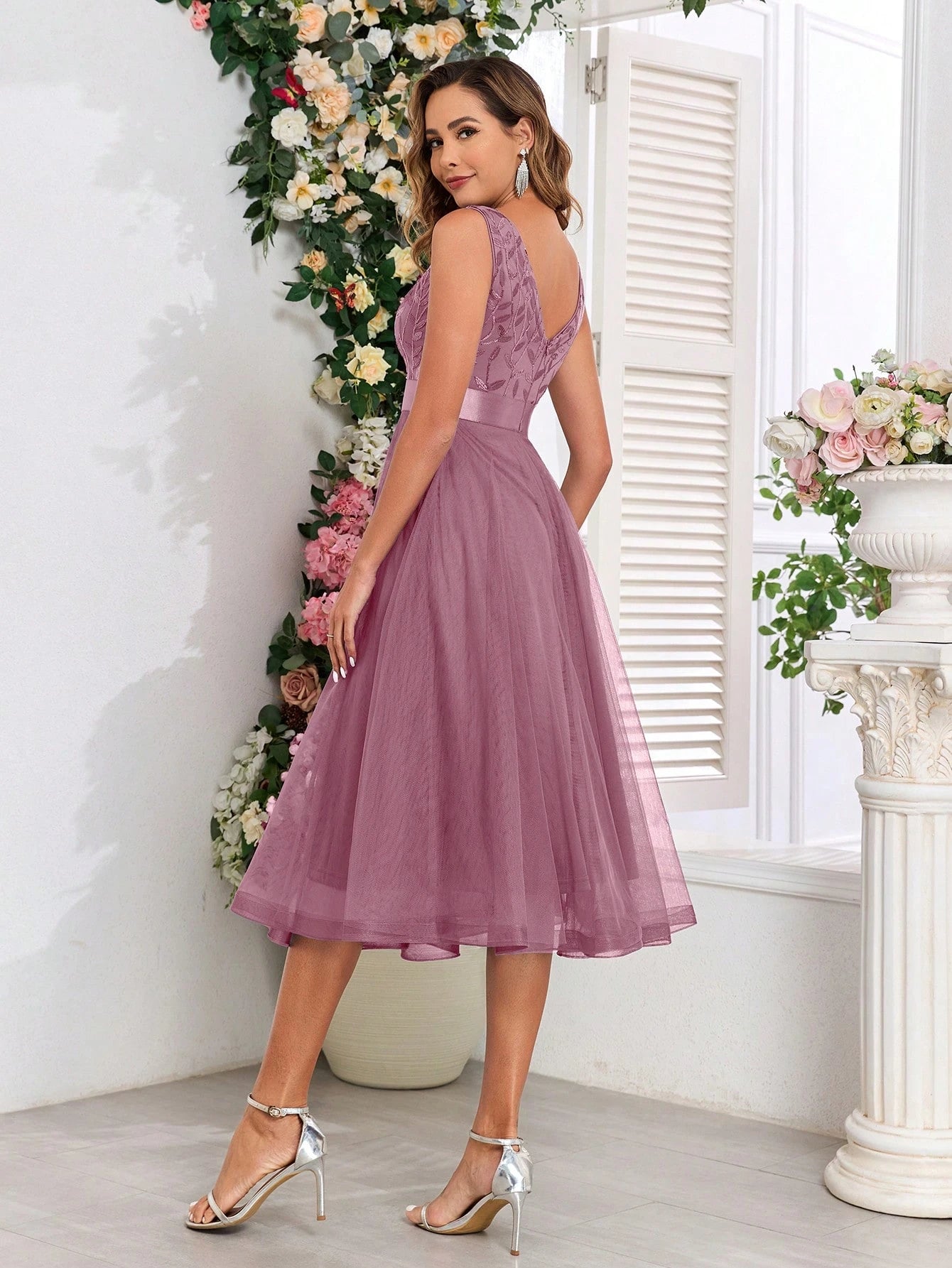 XUCTHHC Elegant V-Neck Sleeveless Sequin Embroidery & Mesh A-Line Bridesmaid Dress Wedding - image 9