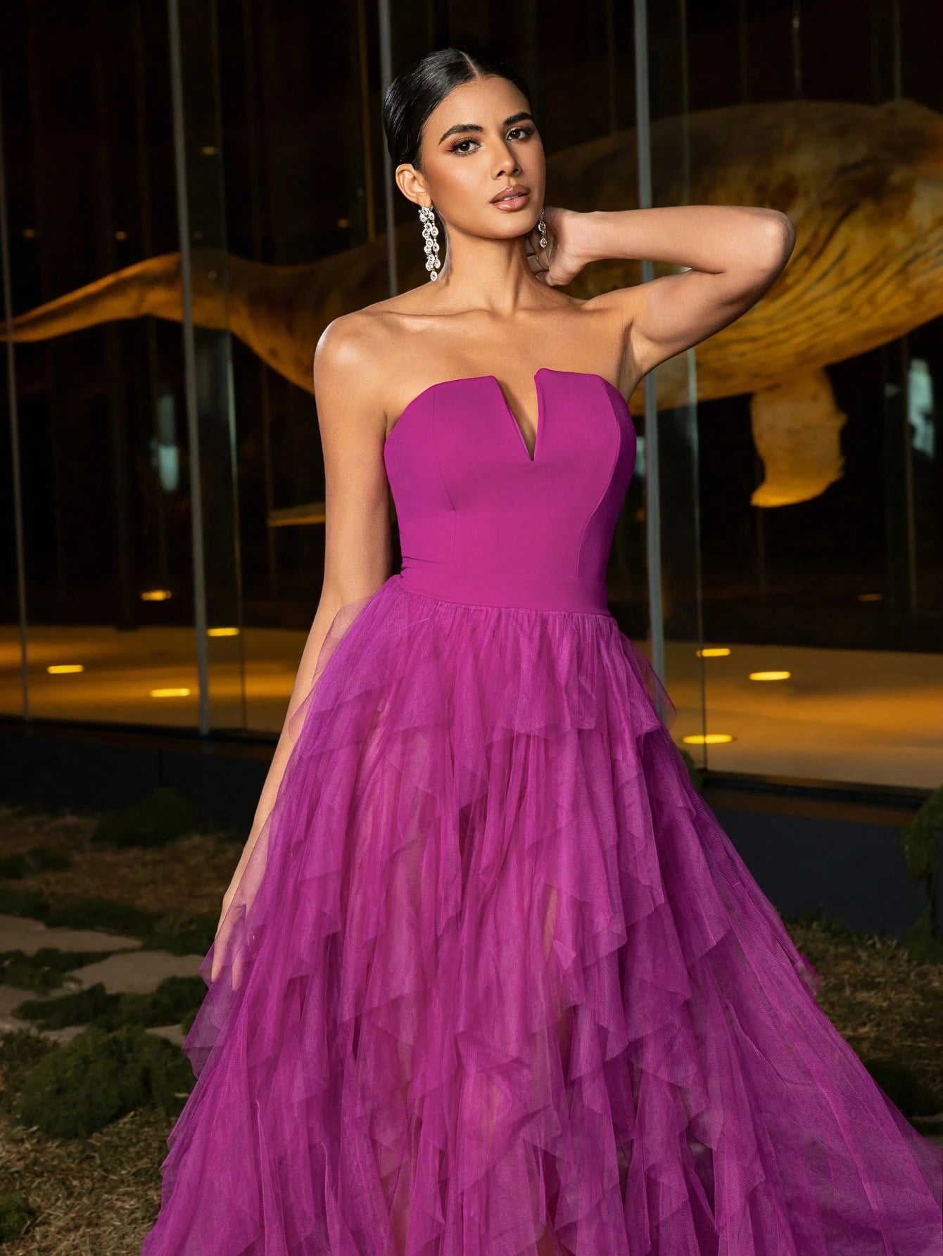 Elegant Strapless Notched Neckline Gown With Multi-Layered Tulle Skirt & Ultra-High Slit For Galas, Weddings, - image 5