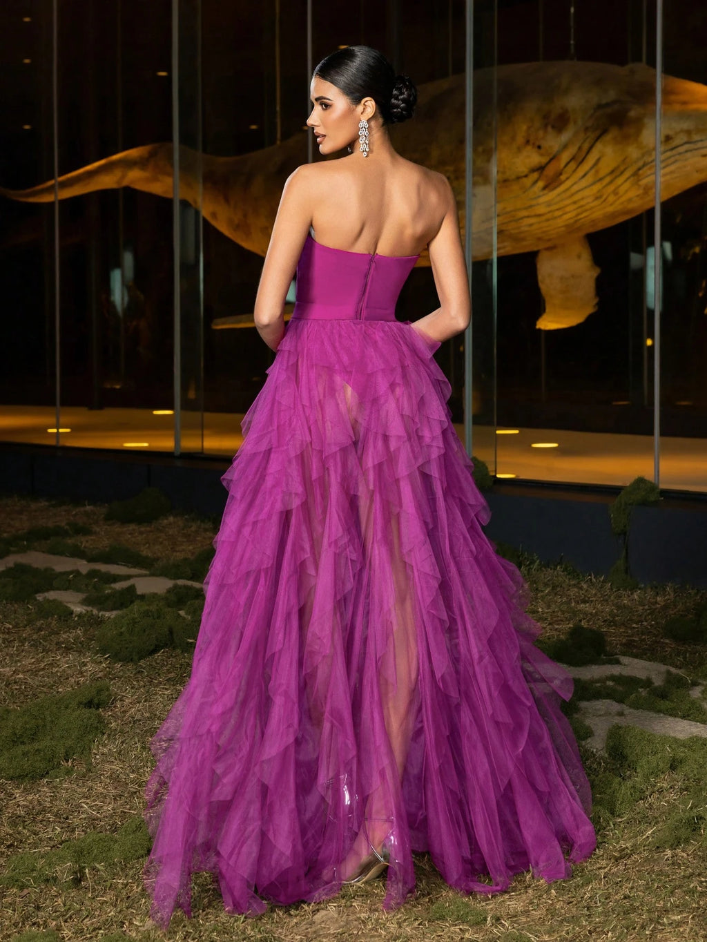 Elegant Strapless Notched Neckline Gown With Multi-Layered Tulle Skirt & Ultra-High Slit For Galas, Weddings, - image 2