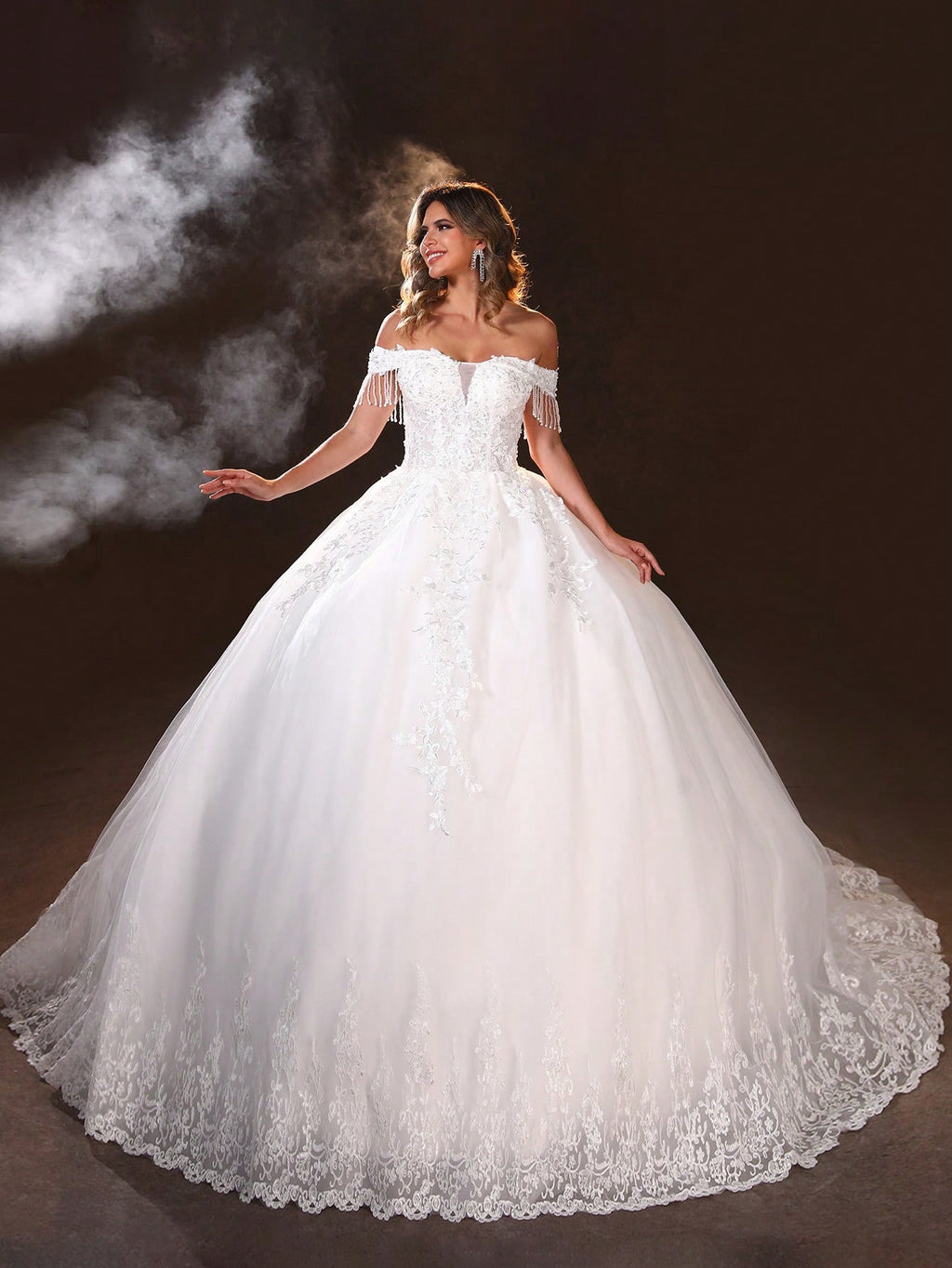 Elegant Princess-Style Wedding Dress With Hand-Beaded Applique Embroidery