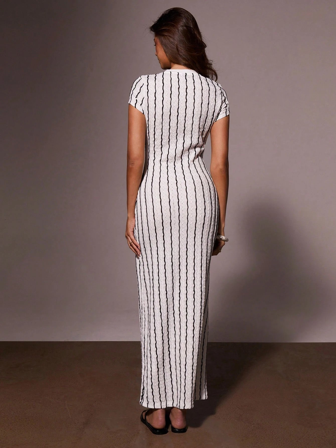 Athîral Women's Casual Round Neck Brown Striped Fashion Short Sleeve Long Dress , Summer Vacation - image 9