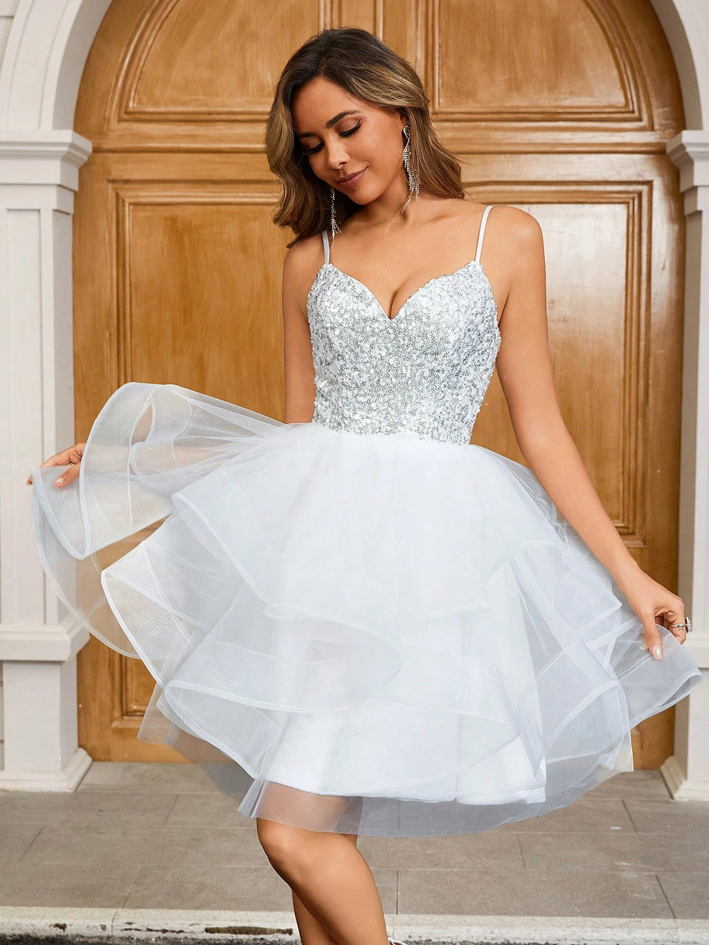YUMIBRAVO Elegant Sequin Contrast Mesh Spaghetti Strap Wedding Dress Spring White - image 3