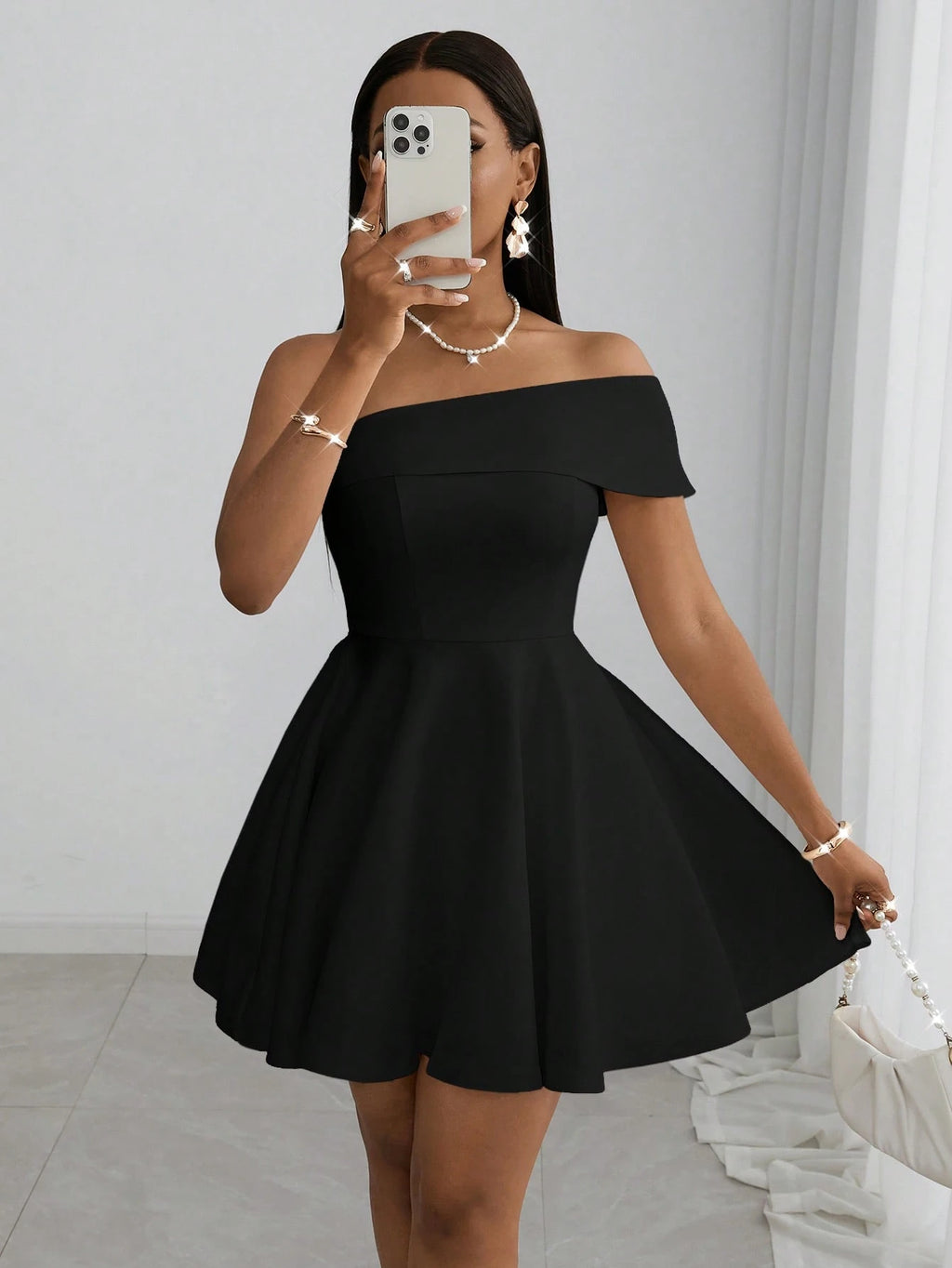 Slaydiva New Spring/Summer 2025 White Off-Shoulder Mini Dress -
