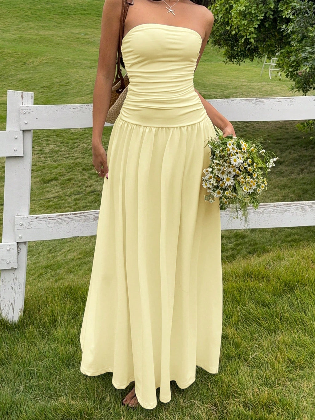EZwear Women's Long Solid Color Dress, Minimalist & Fashionable,