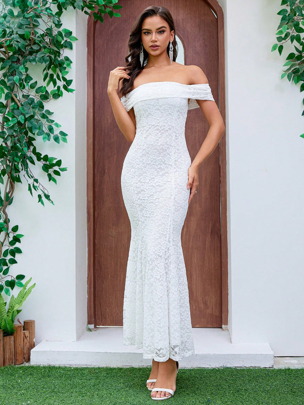 Women's Wedding Dress Lace Sleeveless Slim Long Fishtail Dress - image 4