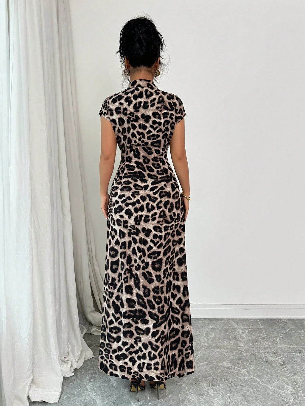 Rafferiza Women's Elegant Leopard Print Collared Short Sleeve Cinched