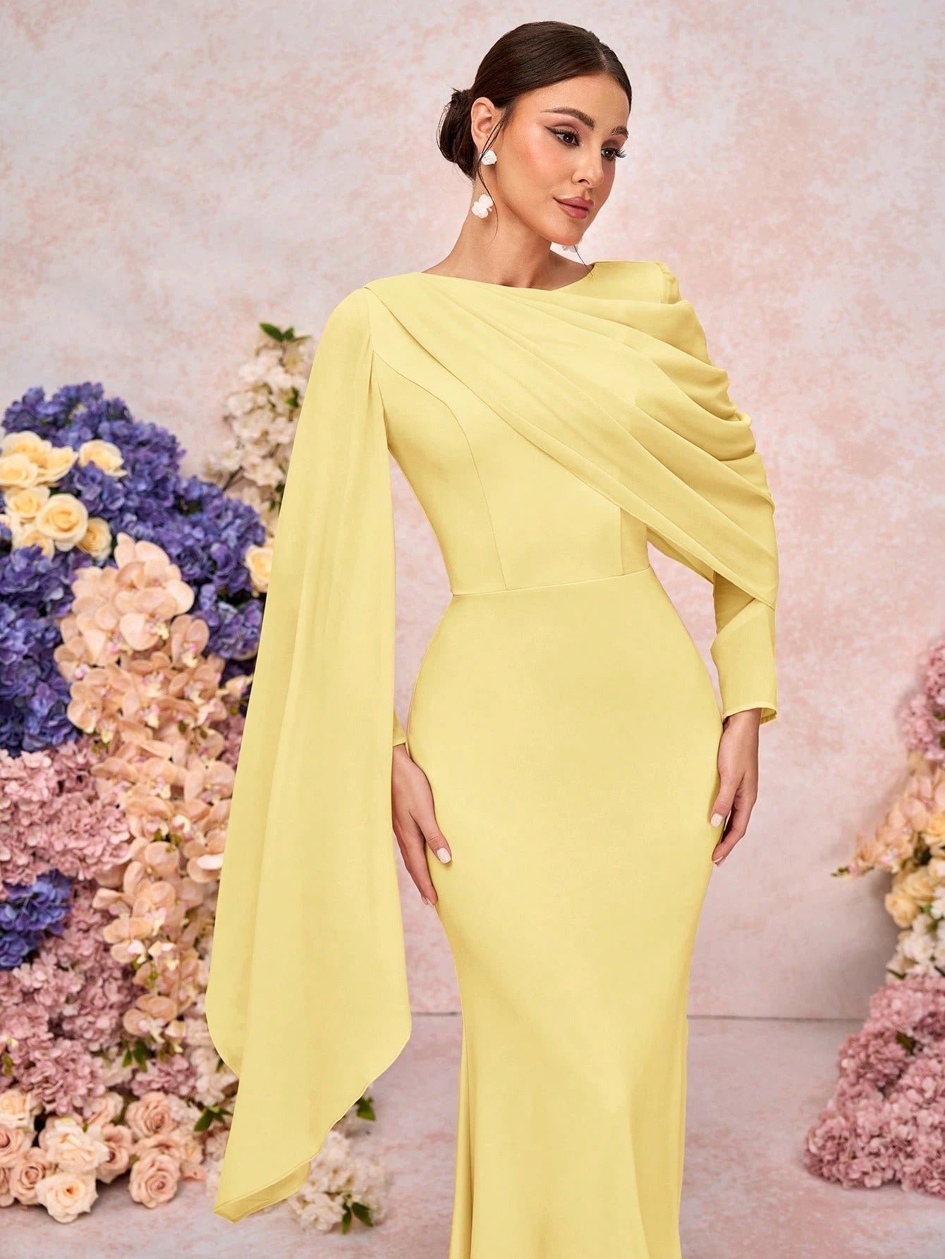 Belle Elegant & Romantic Crew Neck Long Sleeve Pleated Decor
