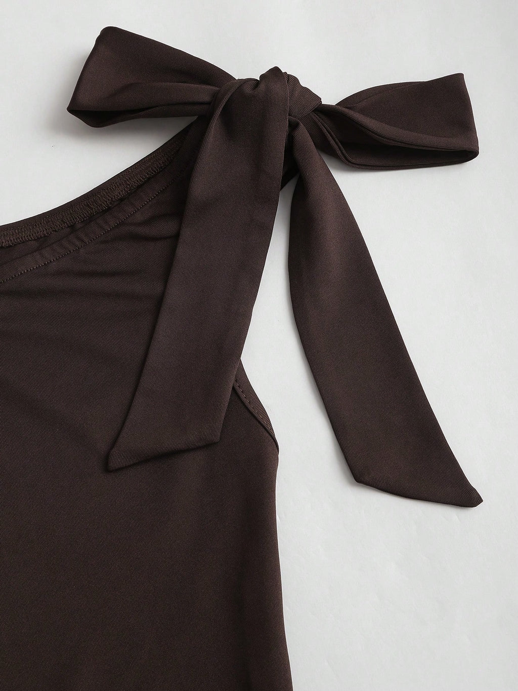 Sweetra Women's Metal Flower Decor Ruched Shoulder Ruched Hem