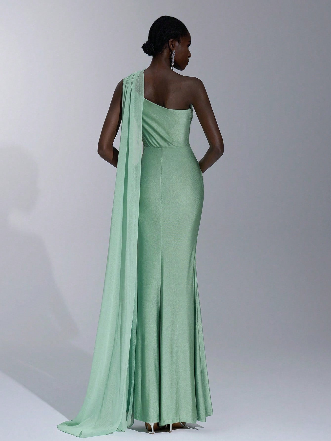 Elitara Sage Green Summer Elegant Formal Evening Wedding Guest Dress, Oblique Shoulder Halter Neck Slim - image 3