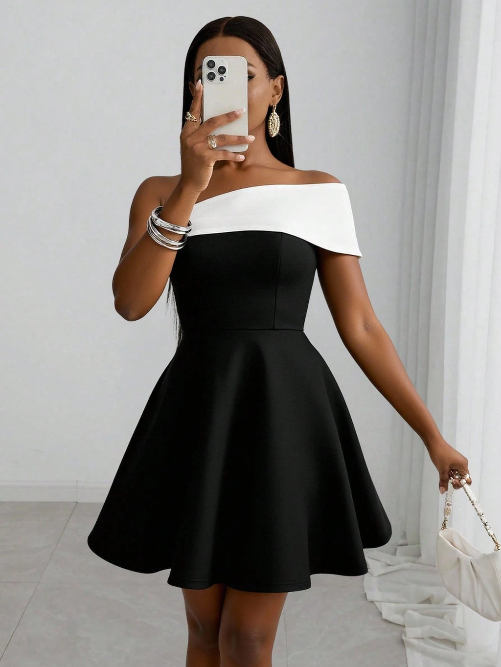 Slaydiva New Spring/Summer 2025 White Off-Shoulder Mini Dress -