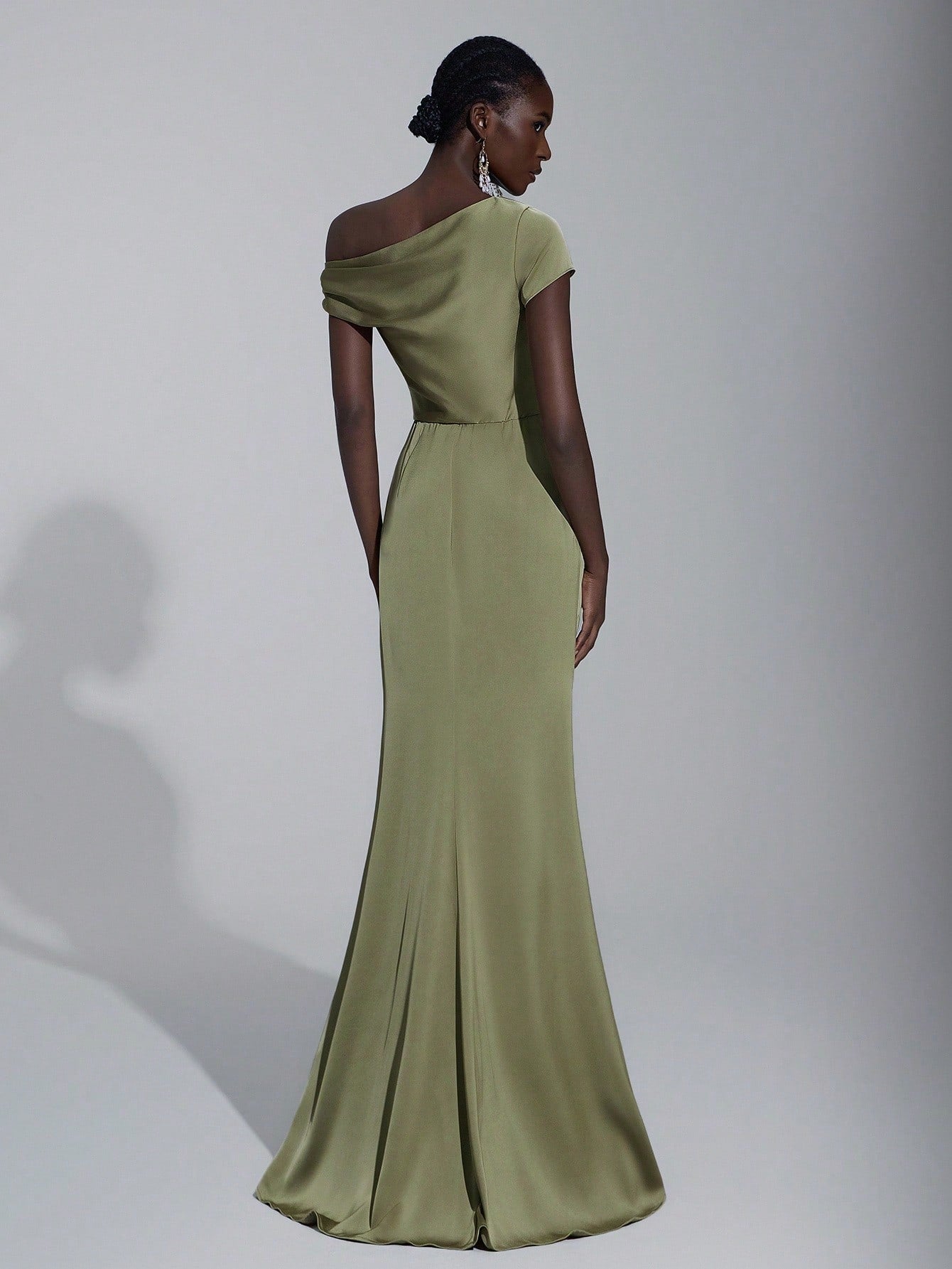 Elitara Elegant Luxurious Satin Ruched Off Shoulder Mermaid Dress, Suitable For Weddings, Parties, Vacations, - image 3