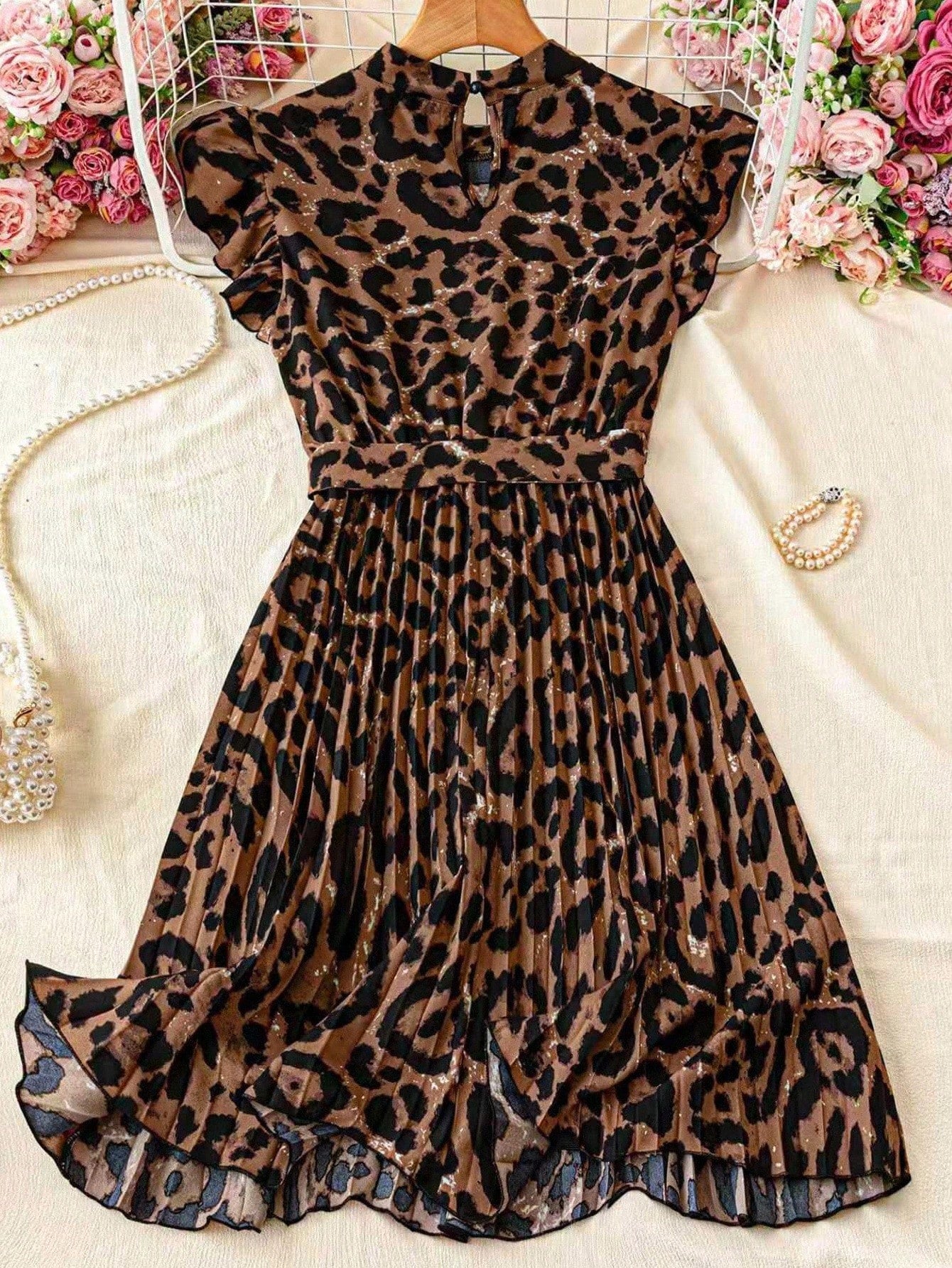 Franclia Leopard Print Ruched Waist Stand Collar Vacation Dress
