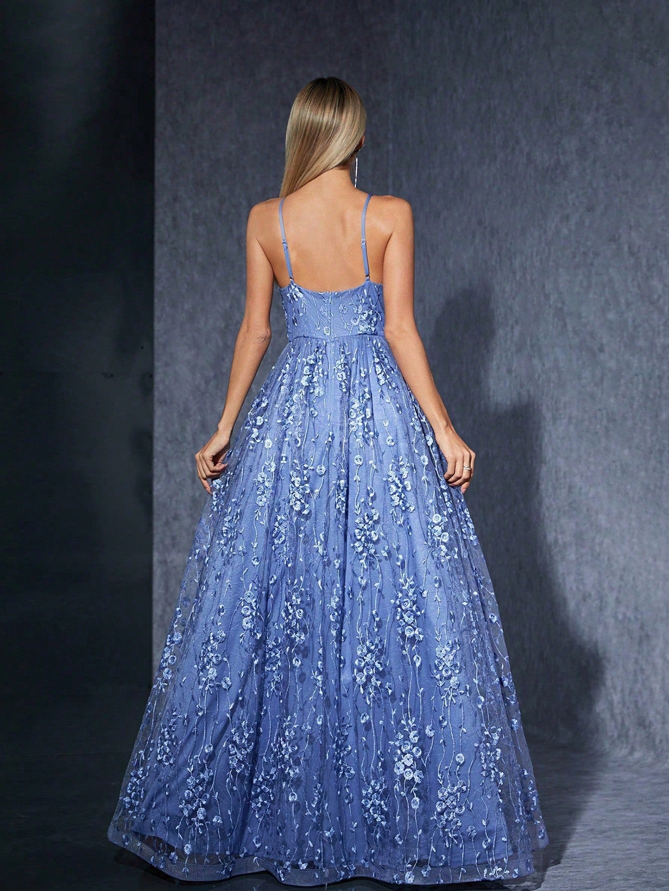 Elegant Spaghetti Strap Embroidered Lace Bridesmaid Maxi Dress - image 2
