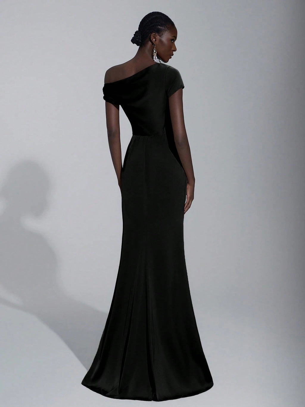 Elitara Elegant Luxurious Satin Ruched Off Shoulder Mermaid Dress, Suitable For Weddings, Parties, Vacations, - image 13