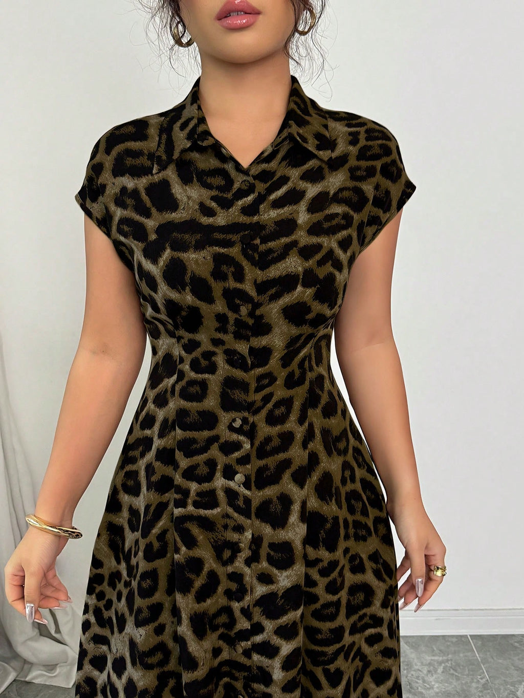 Rafferiza Women's Elegant Leopard Print Collared Short Sleeve Cinched