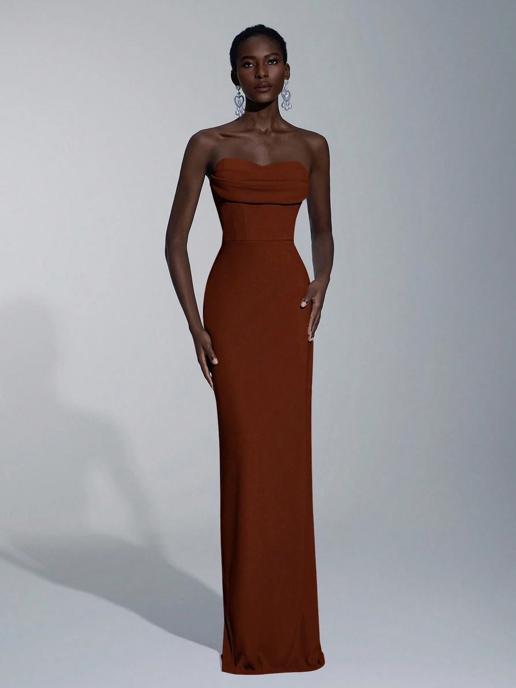 Elitara Elegant Minimalist Split Bandeau Plunging Neckline Fitted Maxi Slit Back Bridesmaid Dress - image 15