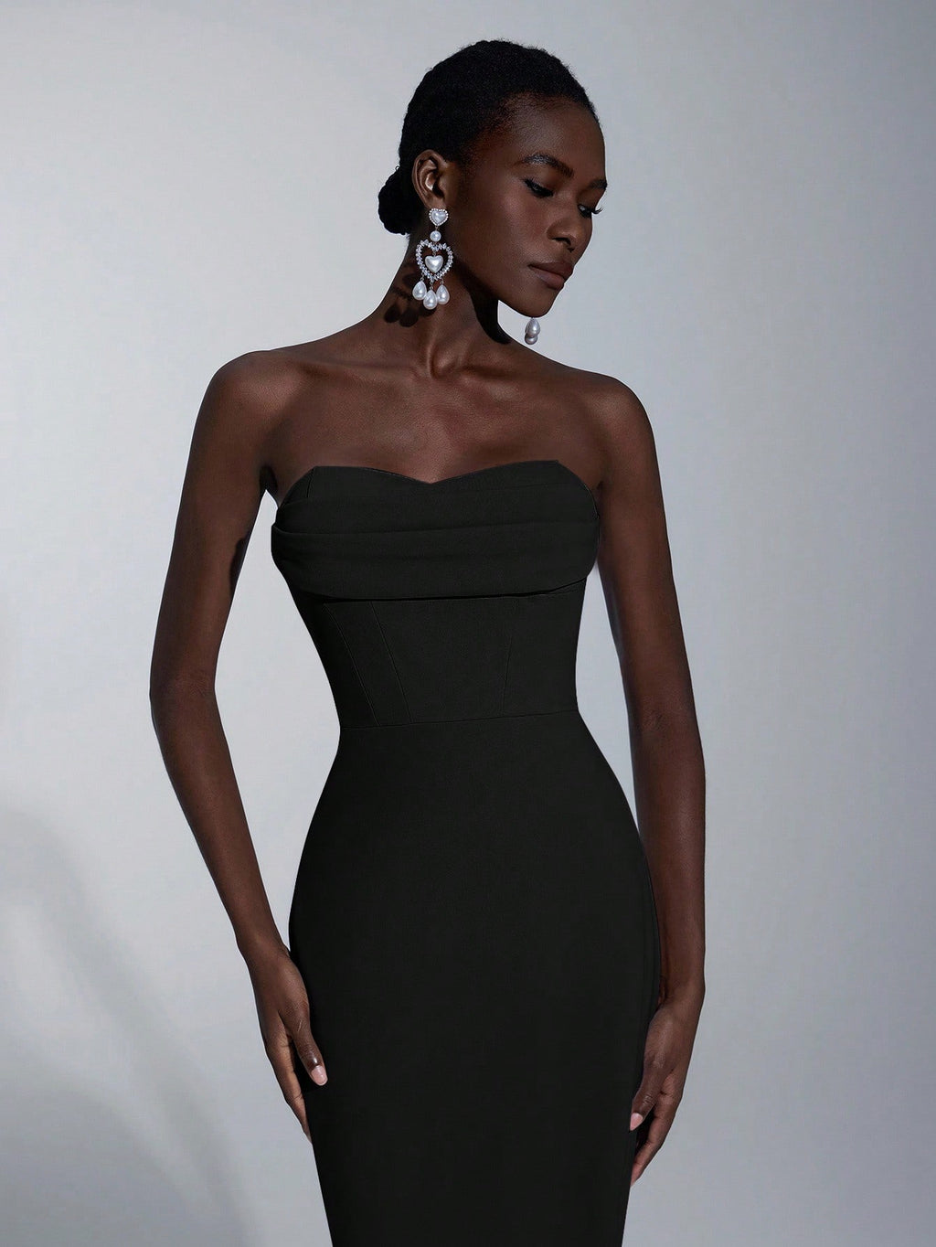 Elitara Elegant Minimalist Split Bandeau Plunging Neckline Fitted Maxi Slit Back Bridesmaid Dress - image 3