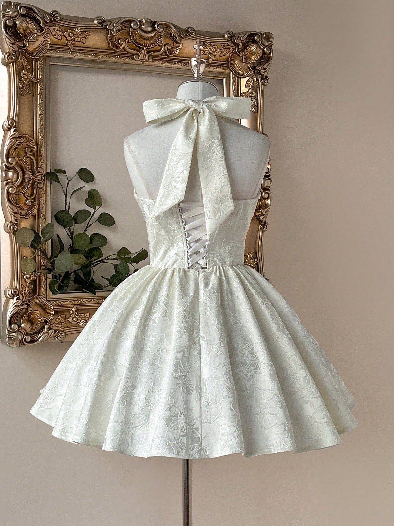 Lovelzi Elegant White Summer Cocktail Formal Wedding Guest Dress,Jacquard Satin Halter Deep V-Neck Mermaid