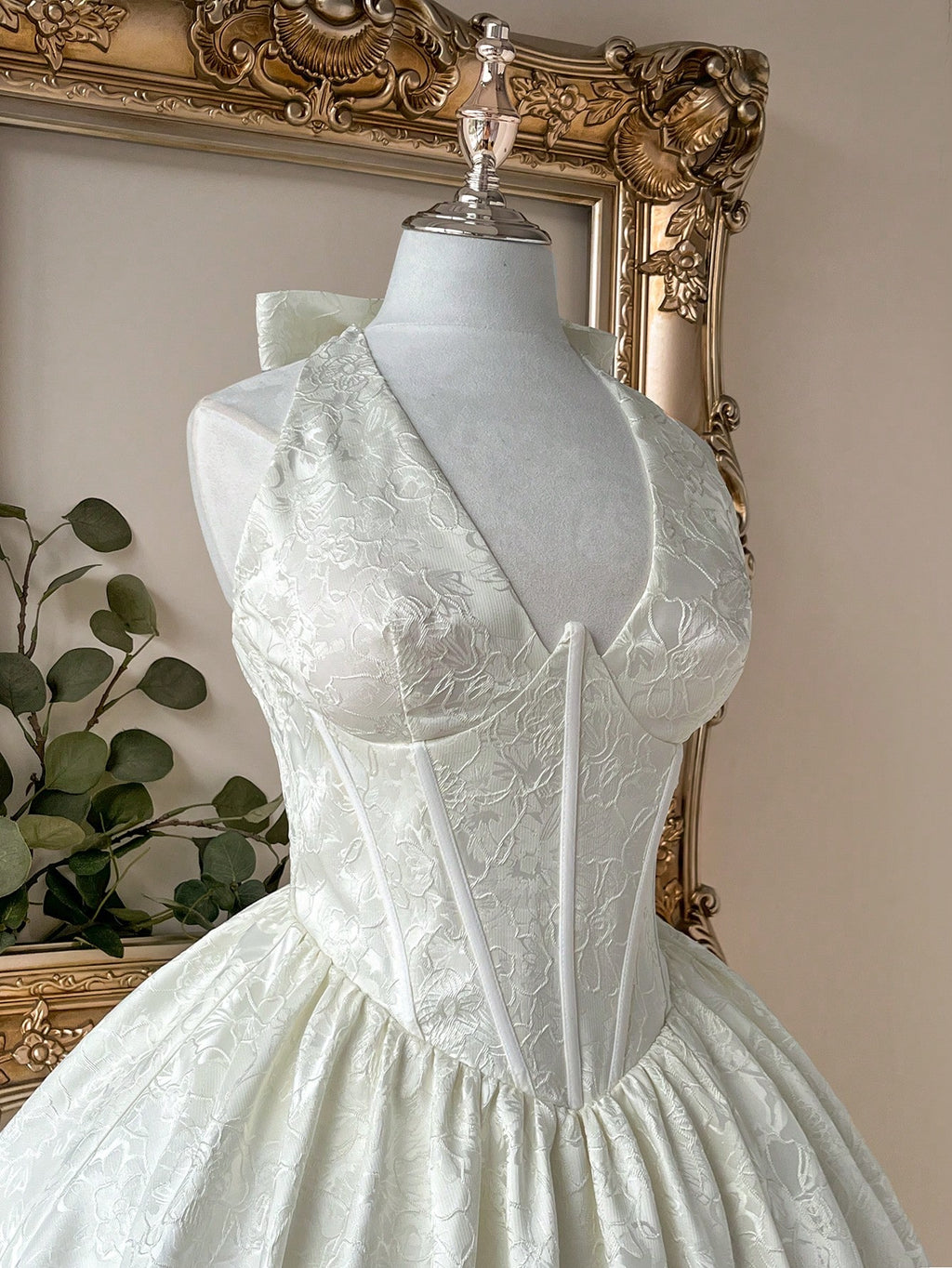 Lovelzi Elegant White Summer Cocktail Formal Wedding Guest Dress,Jacquard Satin Halter Deep V-Neck Mermaid - image 5