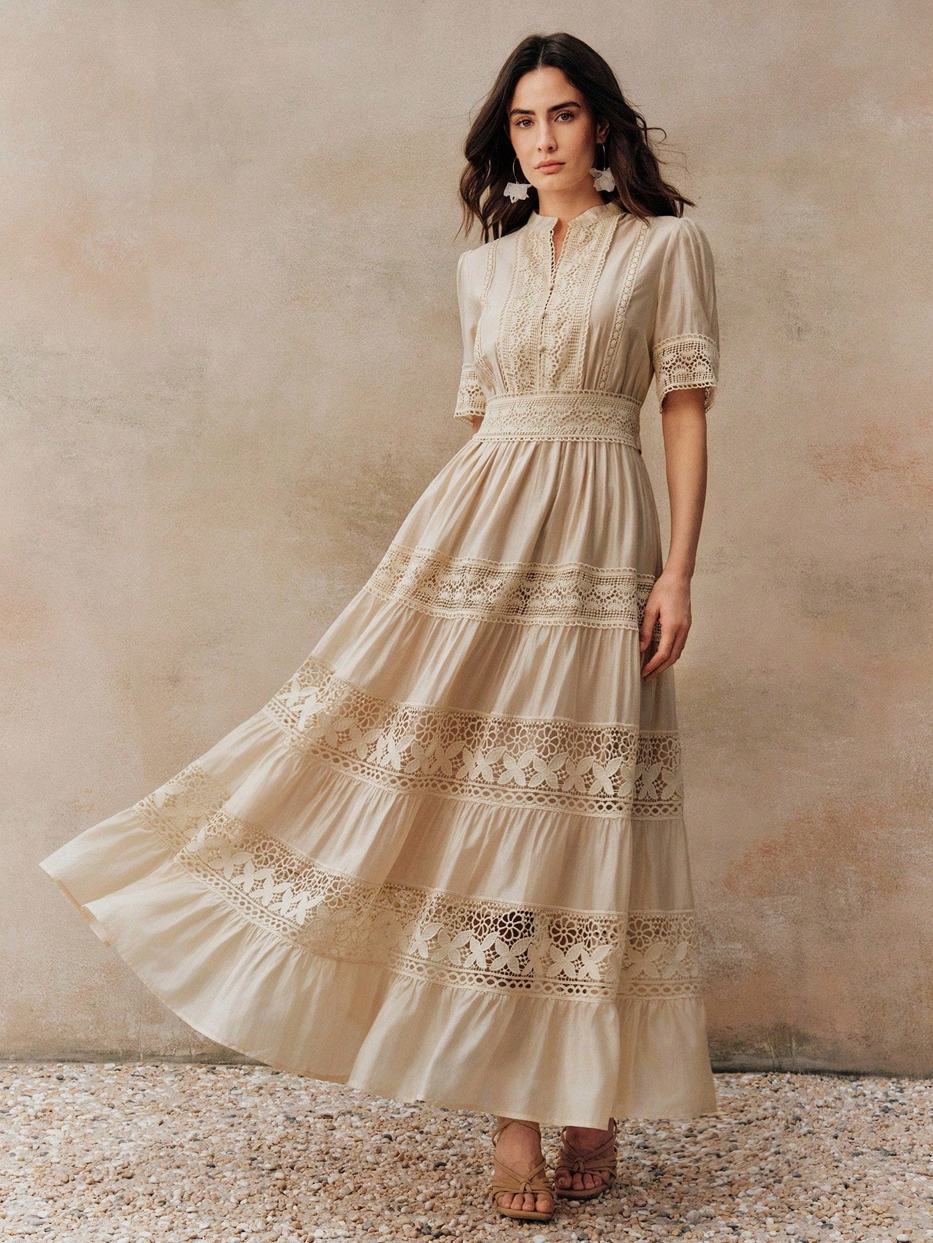 Anewsta Elegant Solid Color Lace Patchwork Round Neck Waist Cinched