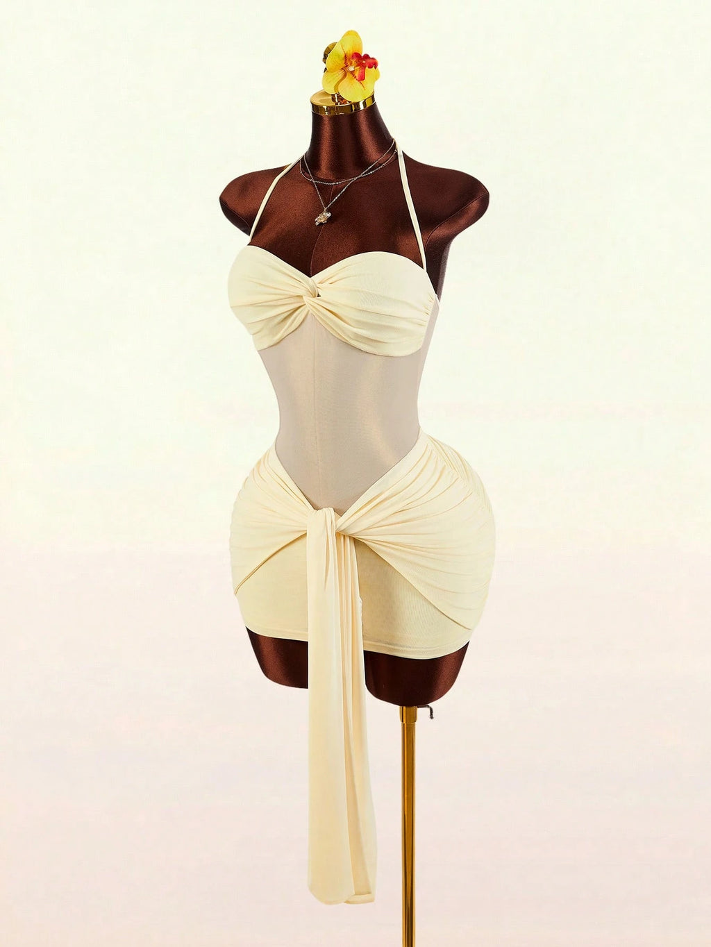 Amplova Romantic Yellow Spring Vacation Halter Front Twist V-Neck