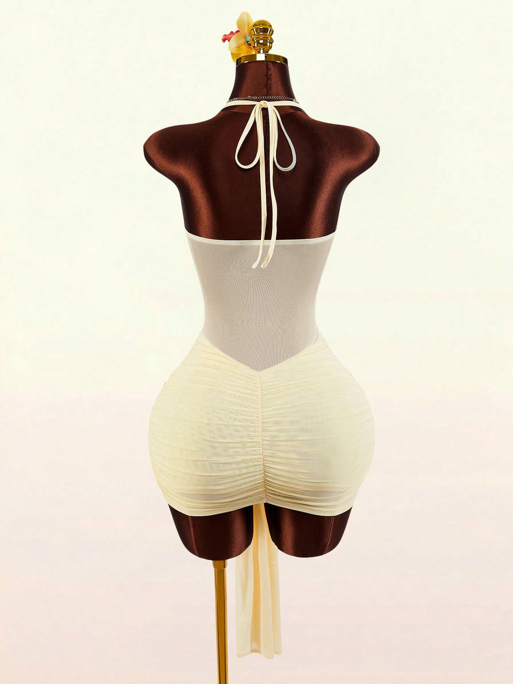 Amplova Romantic Yellow Spring Vacation Halter Front Twist V-Neck