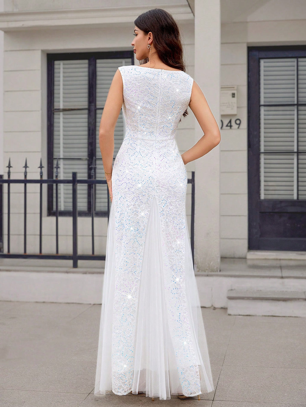 MIUSOL Sweetheart Neckline Contrast Color Sequin Lace Mesh Mermaid Hem Formal Gown, White Elegant Wedding - image 9
