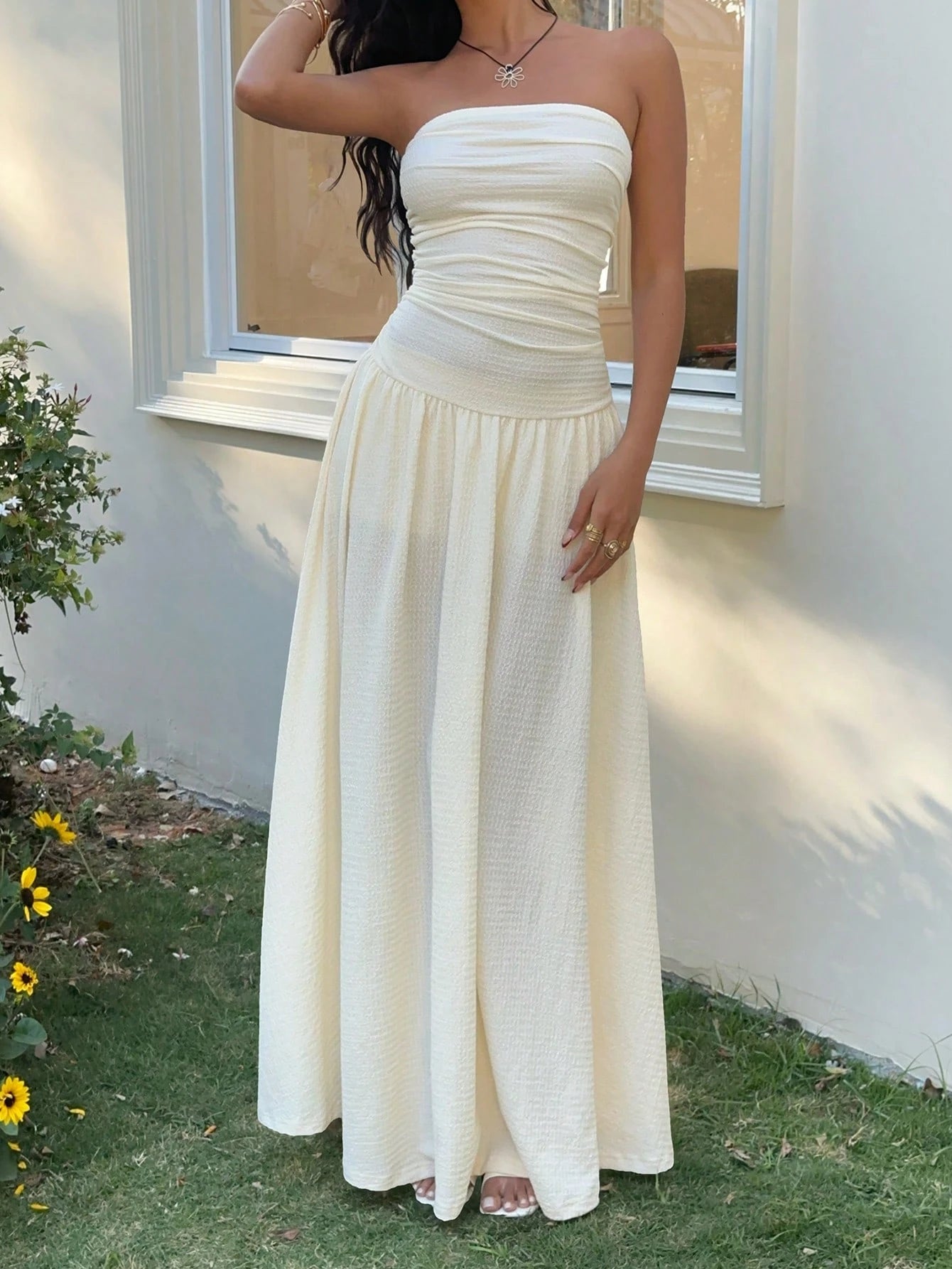 EZwear Women's Long Solid Color Dress, Minimalist & Fashionable,