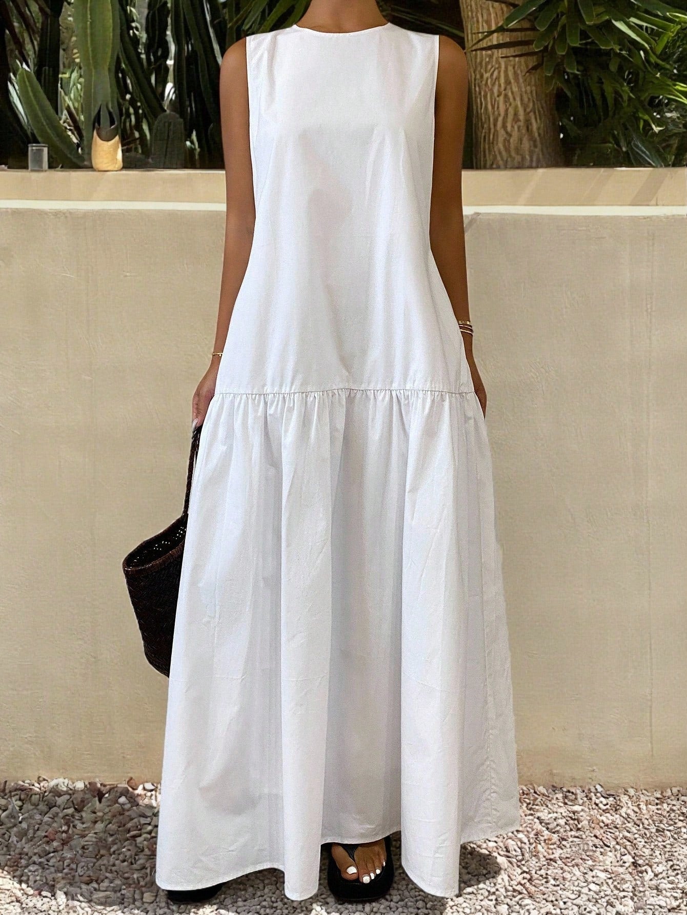 Livesso Women's Casual Solid Color Sleeveless Long Dress, Summer