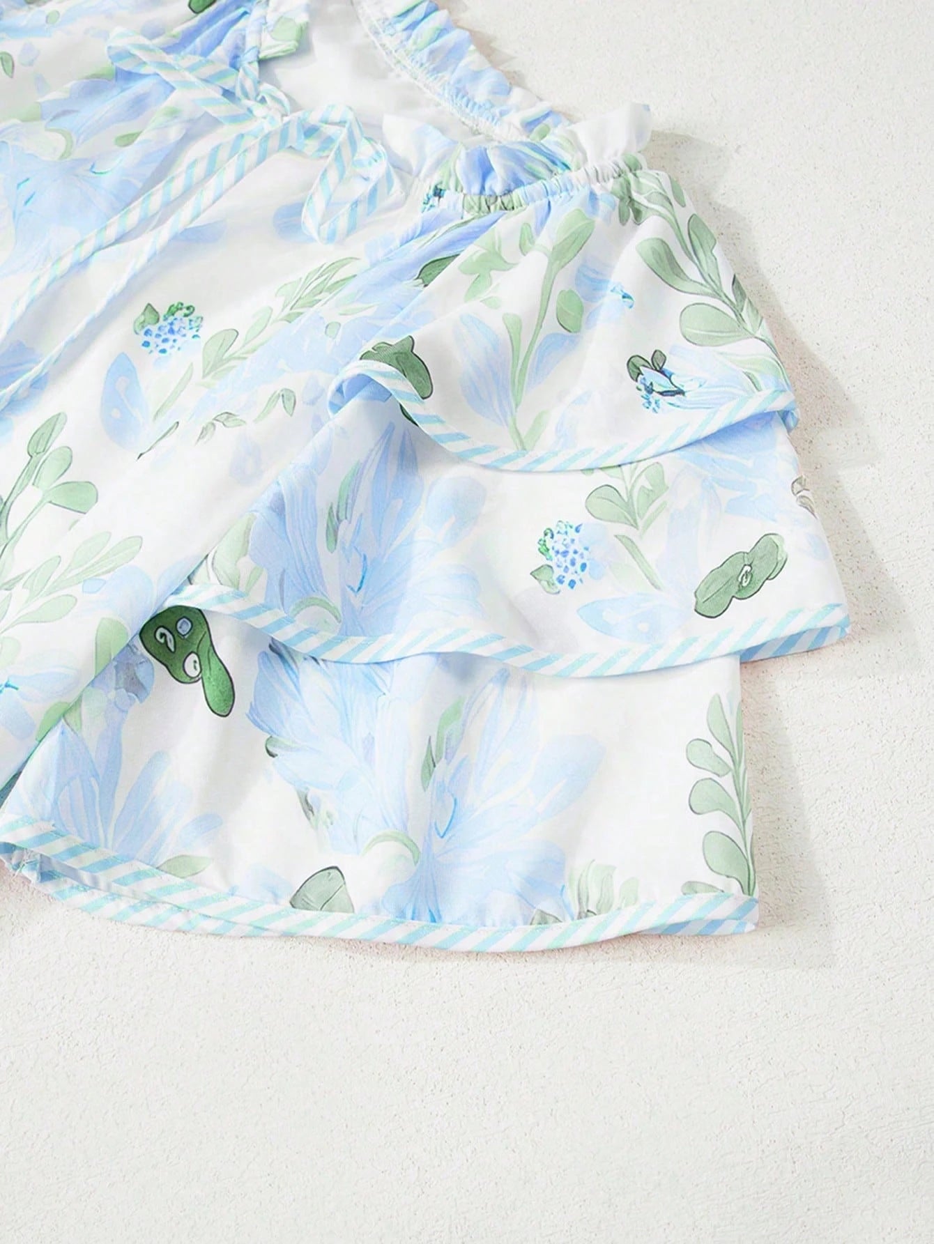 Acelitt Summer Light Blue Floral Contrast Edge Layered Short Sleeve