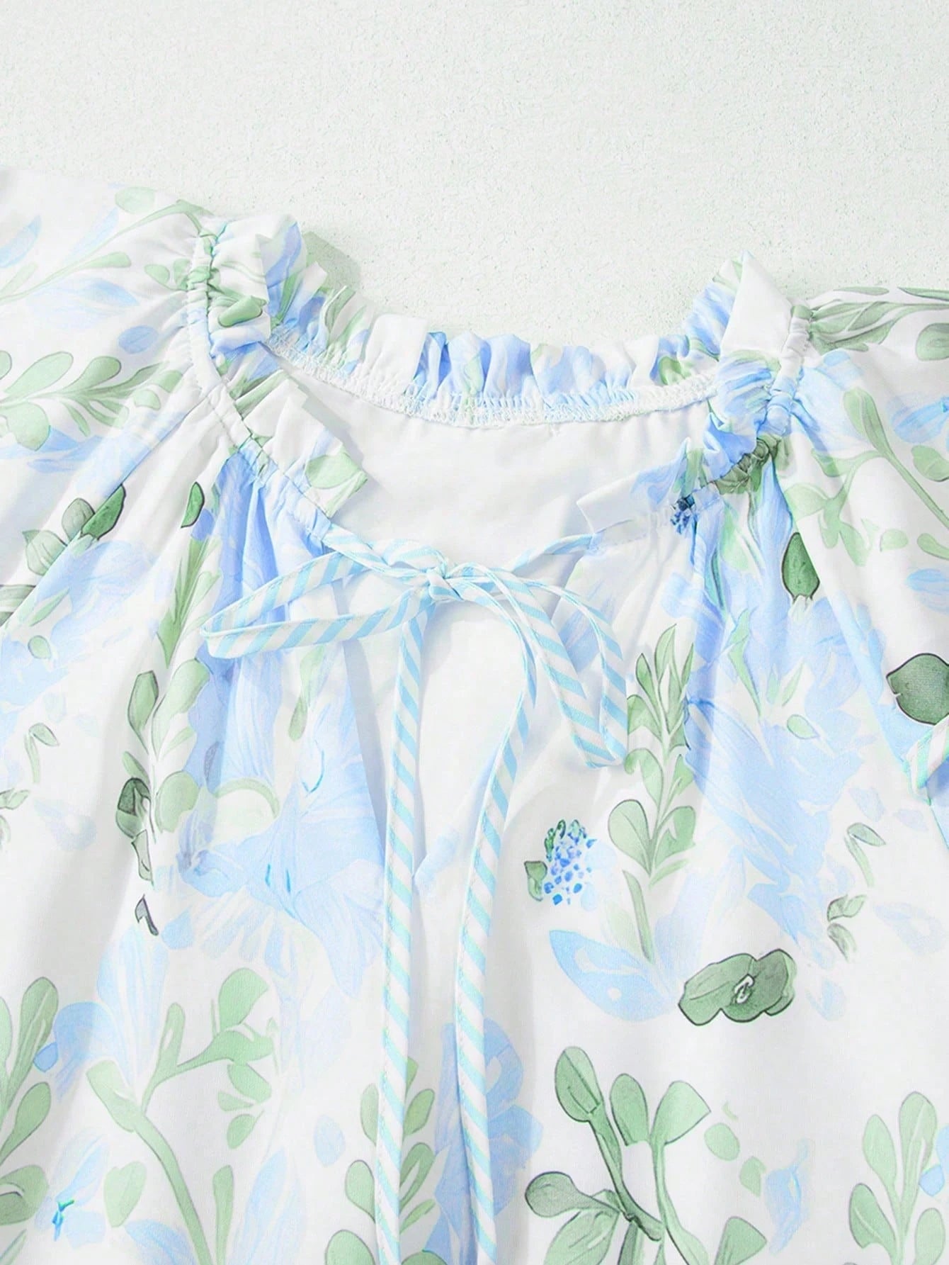 Acelitt Summer Light Blue Floral Contrast Edge Layered Short Sleeve