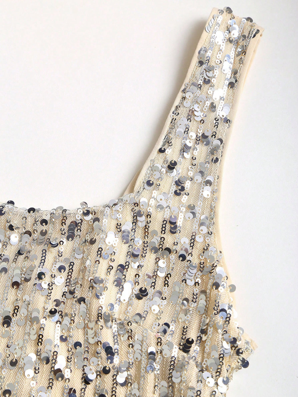 Sweetra Fashionable Sexy Backless Sequin Decor Square Neck Cinched